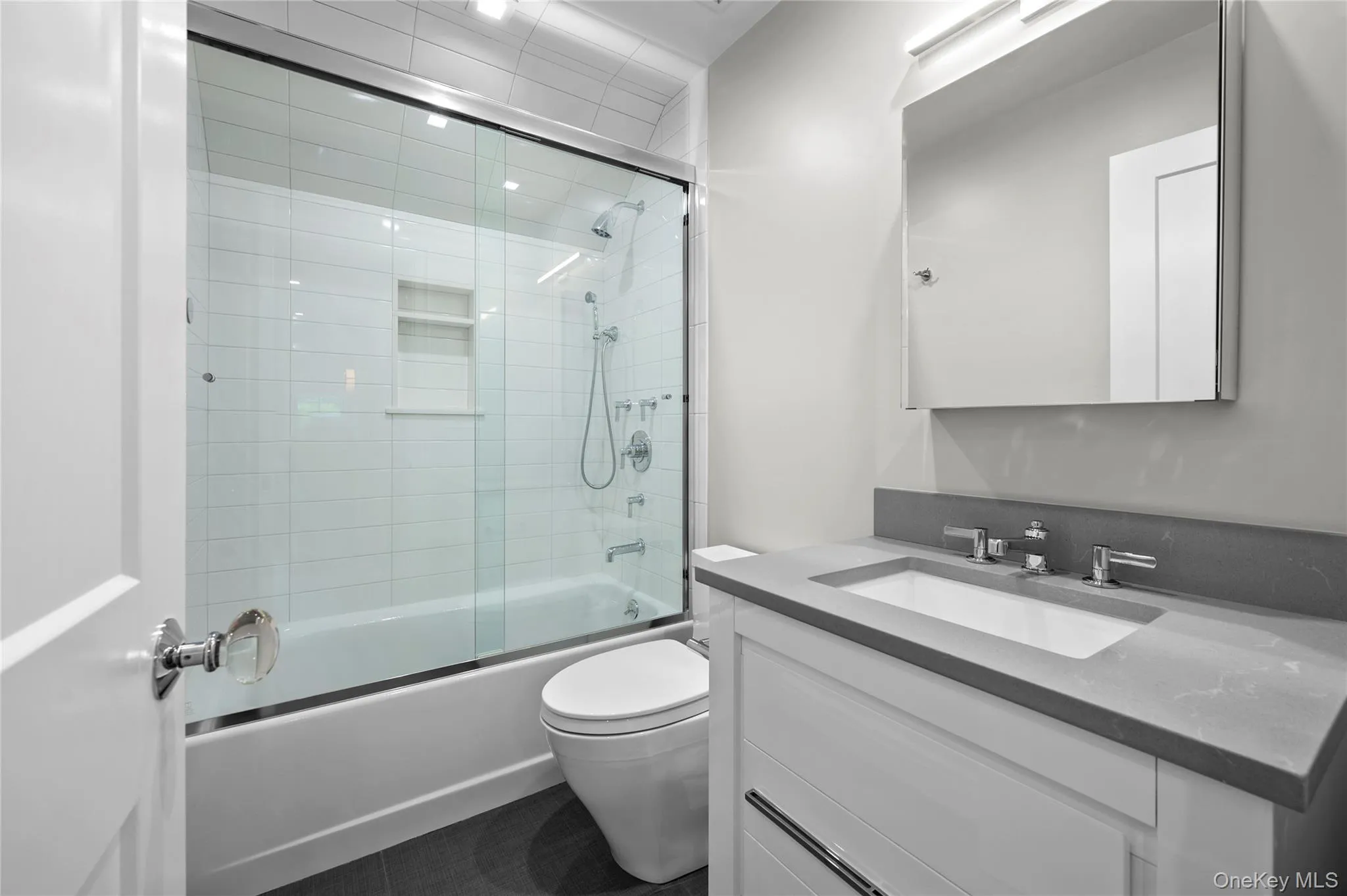 51 Wendt Avenue, Mamaroneck, NY, 2 Bedrooms Bedrooms, 7 Rooms Rooms,2 BathroomsBathrooms,Residential Lease,For Rent,Wendt,0,1017726 51 Wendt Avenue, Mamaroneck, NY, 2 Bedrooms Bedrooms, 7 Rooms Rooms,2 BathroomsBathrooms,Residential Lease,For Rent,Wendt,0,1017726