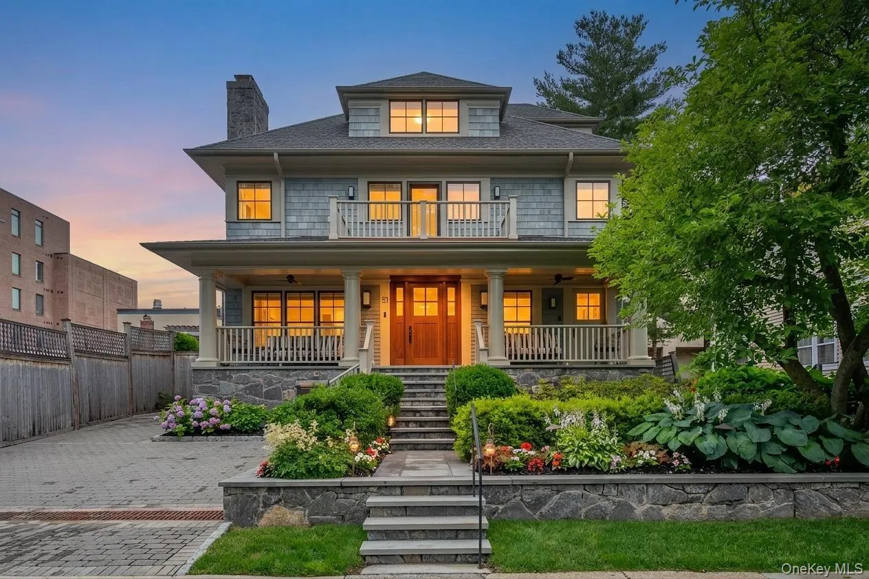 51 Wendt Avenue, Mamaroneck, NY, 2 Bedrooms Bedrooms, 7 Rooms Rooms,2 BathroomsBathrooms,Residential Lease,For Rent,Wendt,0,1017726 51 Wendt Avenue, Mamaroneck, NY, 2 Bedrooms Bedrooms, 7 Rooms Rooms,2 BathroomsBathrooms,Residential Lease,For Rent,Wendt,0,1017726