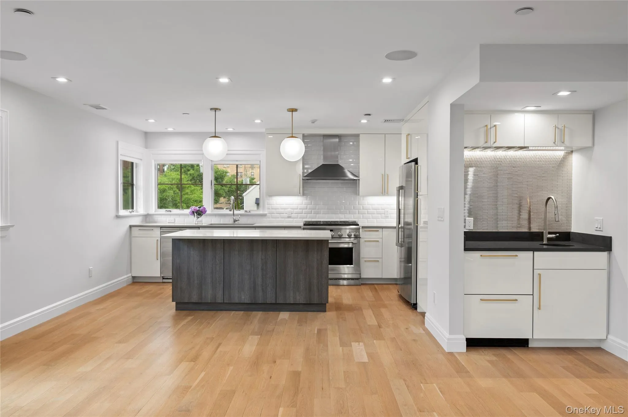 51 Wendt Avenue, Mamaroneck, NY, 2 Bedrooms Bedrooms, 7 Rooms Rooms,2 BathroomsBathrooms,Residential Lease,For Rent,Wendt,0,1017726 51 Wendt Avenue, Mamaroneck, NY, 2 Bedrooms Bedrooms, 7 Rooms Rooms,2 BathroomsBathrooms,Residential Lease,For Rent,Wendt,0,1017726