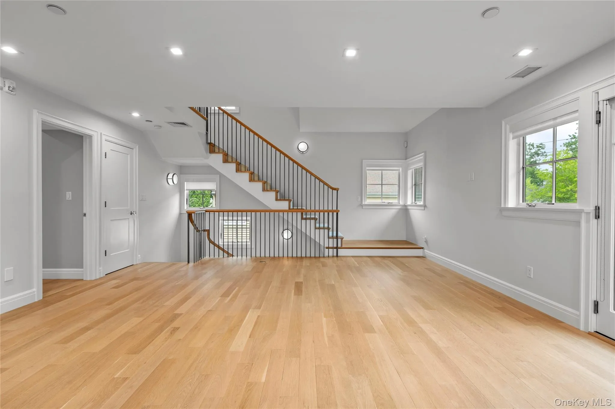 51 Wendt Avenue, Mamaroneck, NY, 2 Bedrooms Bedrooms, 7 Rooms Rooms,2 BathroomsBathrooms,Residential Lease,For Rent,Wendt,0,1017726 51 Wendt Avenue, Mamaroneck, NY, 2 Bedrooms Bedrooms, 7 Rooms Rooms,2 BathroomsBathrooms,Residential Lease,For Rent,Wendt,0,1017726