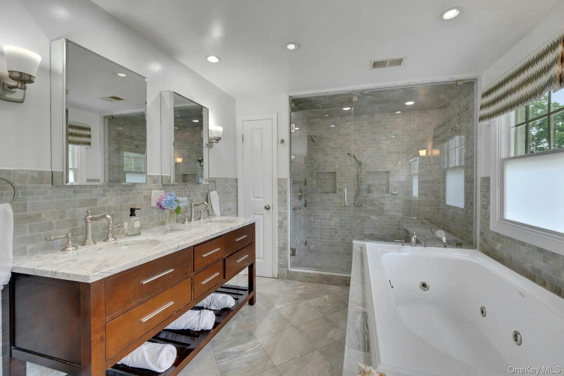 16 Hearthstone Circle, Greenburgh, NY, 4 Bedrooms Bedrooms, 10 Rooms Rooms,3 BathroomsBathrooms,Residential,For Rent,Hearthstone,0,1017727 16 Hearthstone Circle, Greenburgh, NY, 4 Bedrooms Bedrooms, 10 Rooms Rooms,3 BathroomsBathrooms,Residential,For Rent,Hearthstone,0,1017727