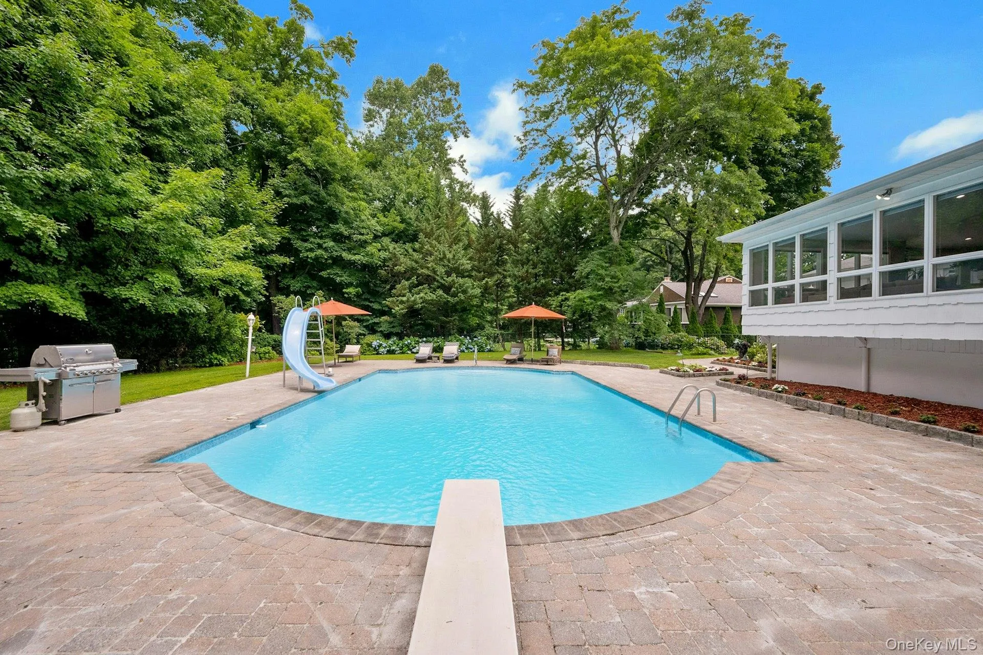 16 Hearthstone Circle, Greenburgh, NY, 4 Bedrooms Bedrooms, 10 Rooms Rooms,3 BathroomsBathrooms,Residential,For Rent,Hearthstone,0,1017727 16 Hearthstone Circle, Greenburgh, NY, 4 Bedrooms Bedrooms, 10 Rooms Rooms,3 BathroomsBathrooms,Residential,For Rent,Hearthstone,0,1017727