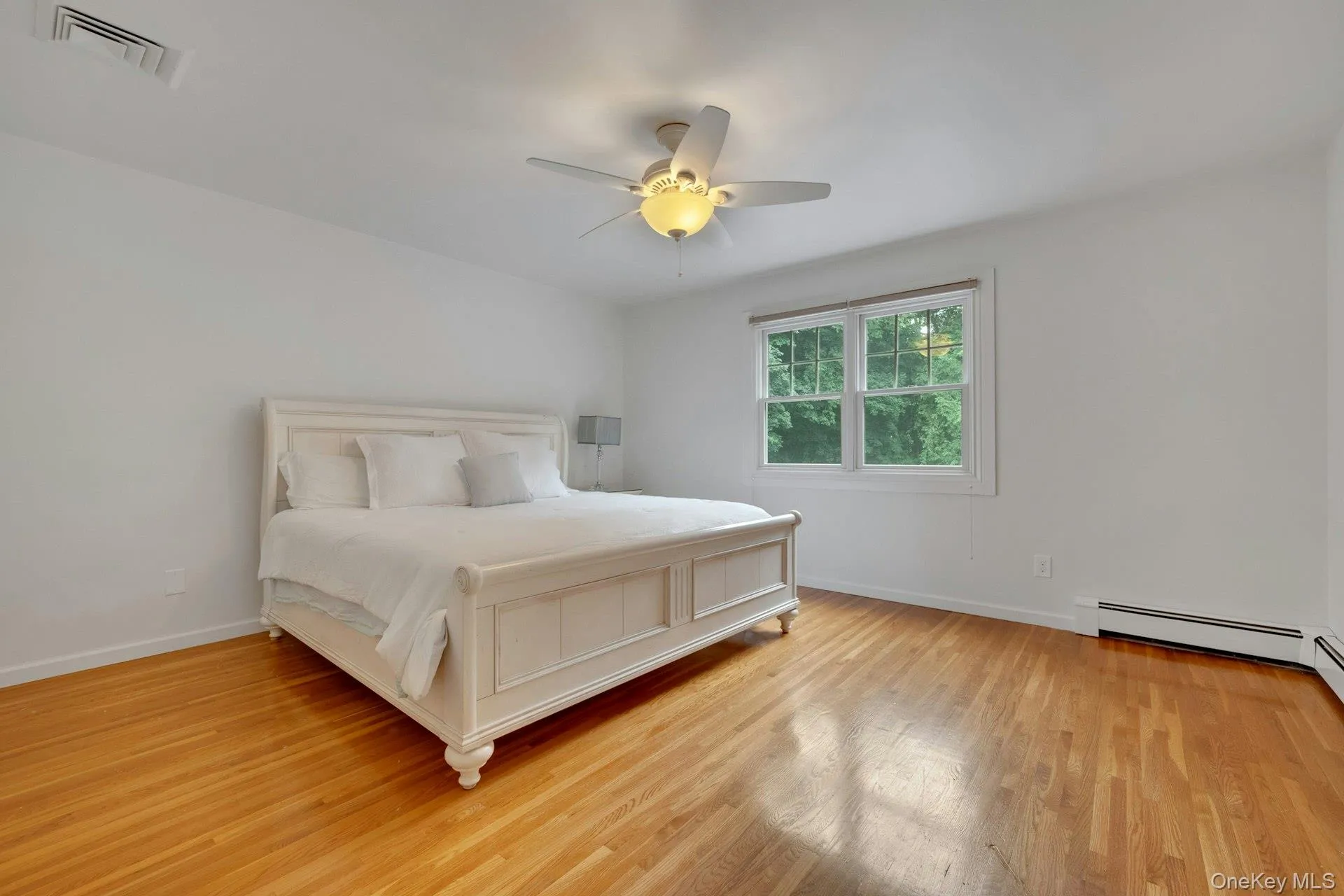 16 Hearthstone Circle, Greenburgh, NY, 4 Bedrooms Bedrooms, 10 Rooms Rooms,3 BathroomsBathrooms,Residential,For Rent,Hearthstone,0,1017727 16 Hearthstone Circle, Greenburgh, NY, 4 Bedrooms Bedrooms, 10 Rooms Rooms,3 BathroomsBathrooms,Residential,For Rent,Hearthstone,0,1017727