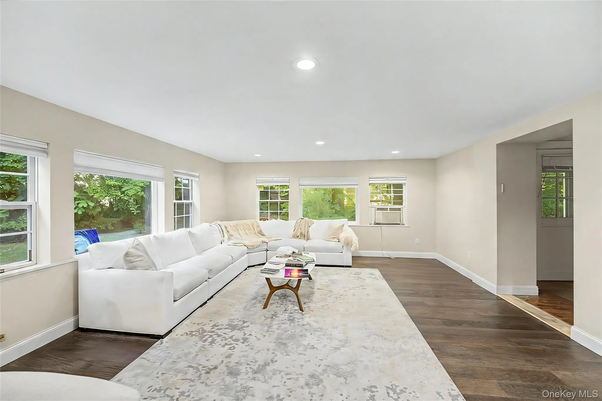 87 Susquehanna Avenue, North Hempstead, NY, 5 Bedrooms Bedrooms, 12 Rooms Rooms,2 BathroomsBathrooms,Residential,For Rent,Susquehanna,0,KEY1017728 87 Susquehanna Avenue, North Hempstead, NY, 5 Bedrooms Bedrooms, 12 Rooms Rooms,2 BathroomsBathrooms,Residential,For Rent,Susquehanna,0,KEY1017728
