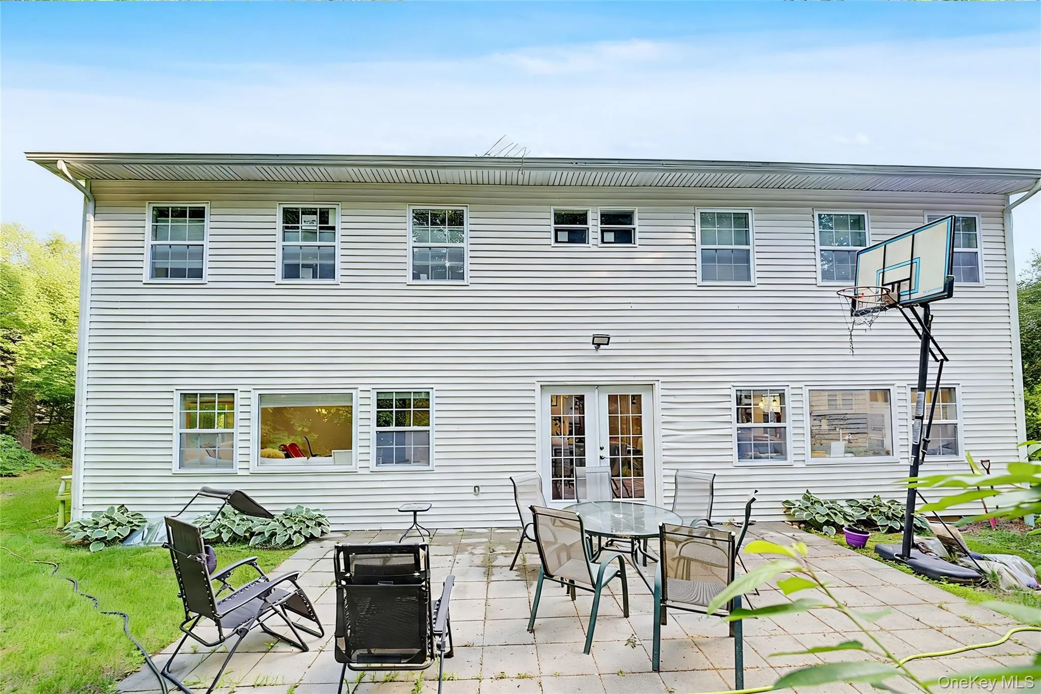 87 Susquehanna Avenue, North Hempstead, NY, 5 Bedrooms Bedrooms, 12 Rooms Rooms,2 BathroomsBathrooms,Residential,For Rent,Susquehanna,0,KEY1017728 87 Susquehanna Avenue, North Hempstead, NY, 5 Bedrooms Bedrooms, 12 Rooms Rooms,2 BathroomsBathrooms,Residential,For Rent,Susquehanna,0,KEY1017728