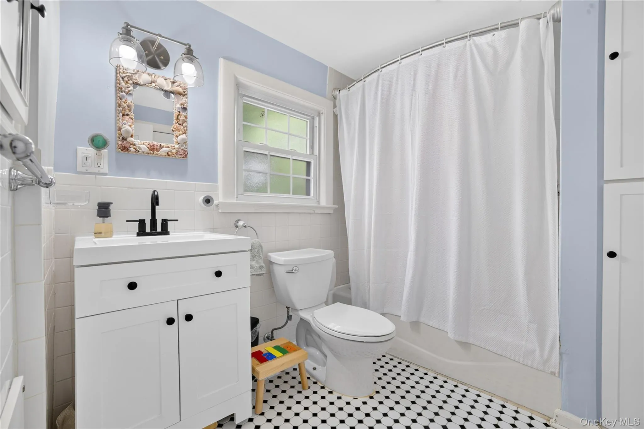 44 Elizabeth Street, Rye Town, NY, 6 Bedrooms Bedrooms, 10 Rooms Rooms,3 BathroomsBathrooms,Residential Lease,For Rent,Elizabeth,0,KEY1017730 44 Elizabeth Street, Rye Town, NY, 6 Bedrooms Bedrooms, 10 Rooms Rooms,3 BathroomsBathrooms,Residential Lease,For Rent,Elizabeth,0,KEY1017730
