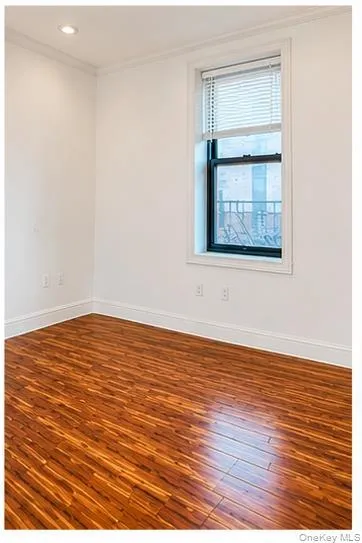 21-15 33st, New York, NY, 2 Bedrooms Bedrooms, 4 Rooms Rooms,1 BathroomBathrooms,Residential,For Rent,33st,0,1017731 21-15 33st, New York, NY, 2 Bedrooms Bedrooms, 4 Rooms Rooms,1 BathroomBathrooms,Residential,For Rent,33st,0,1017731