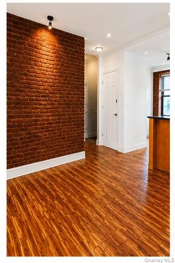21-15 33st, New York, NY, 2 Bedrooms Bedrooms, 4 Rooms Rooms,1 BathroomBathrooms,Residential,For Rent,33st,0,1017731 21-15 33st, New York, NY, 2 Bedrooms Bedrooms, 4 Rooms Rooms,1 BathroomBathrooms,Residential,For Rent,33st,0,1017731
