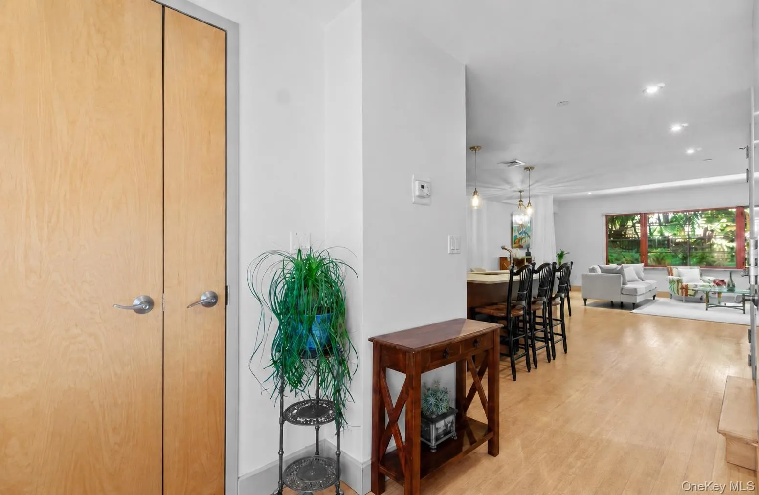 45 Main Street, Greenburgh, NY, 2 Bedrooms Bedrooms, 5 Rooms Rooms,2 BathroomsBathrooms,Residential,For Rent,Main,0,KEY1017732 45 Main Street, Greenburgh, NY, 2 Bedrooms Bedrooms, 5 Rooms Rooms,2 BathroomsBathrooms,Residential,For Rent,Main,0,KEY1017732