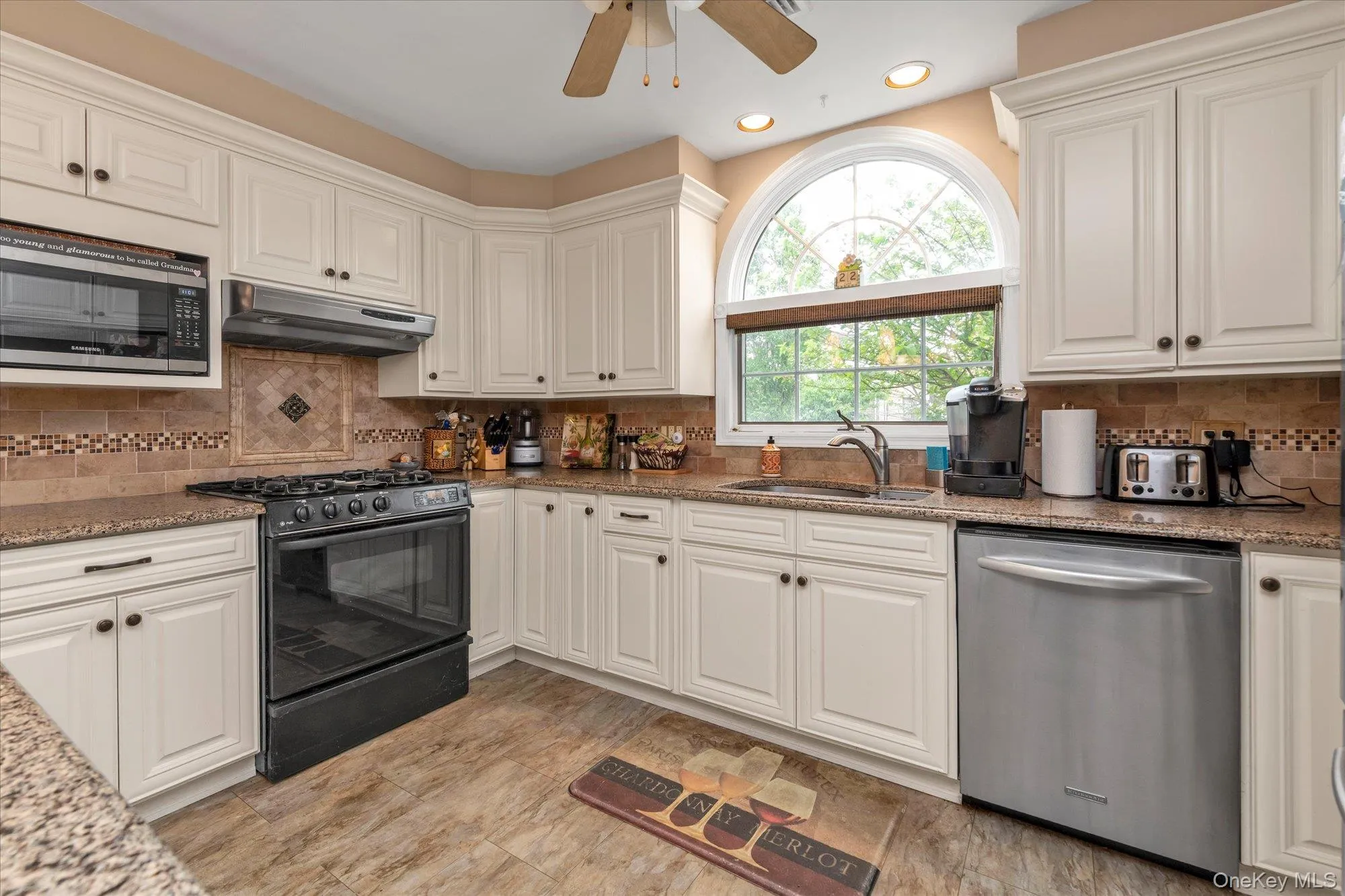 29-43 201st Street, New York, NY, 4 Bedrooms Bedrooms, 12 Rooms Rooms,3 BathroomsBathrooms,Residential,For Rent,201st,0,KEY1017734 29-43 201st Street, New York, NY, 4 Bedrooms Bedrooms, 12 Rooms Rooms,3 BathroomsBathrooms,Residential,For Rent,201st,0,KEY1017734