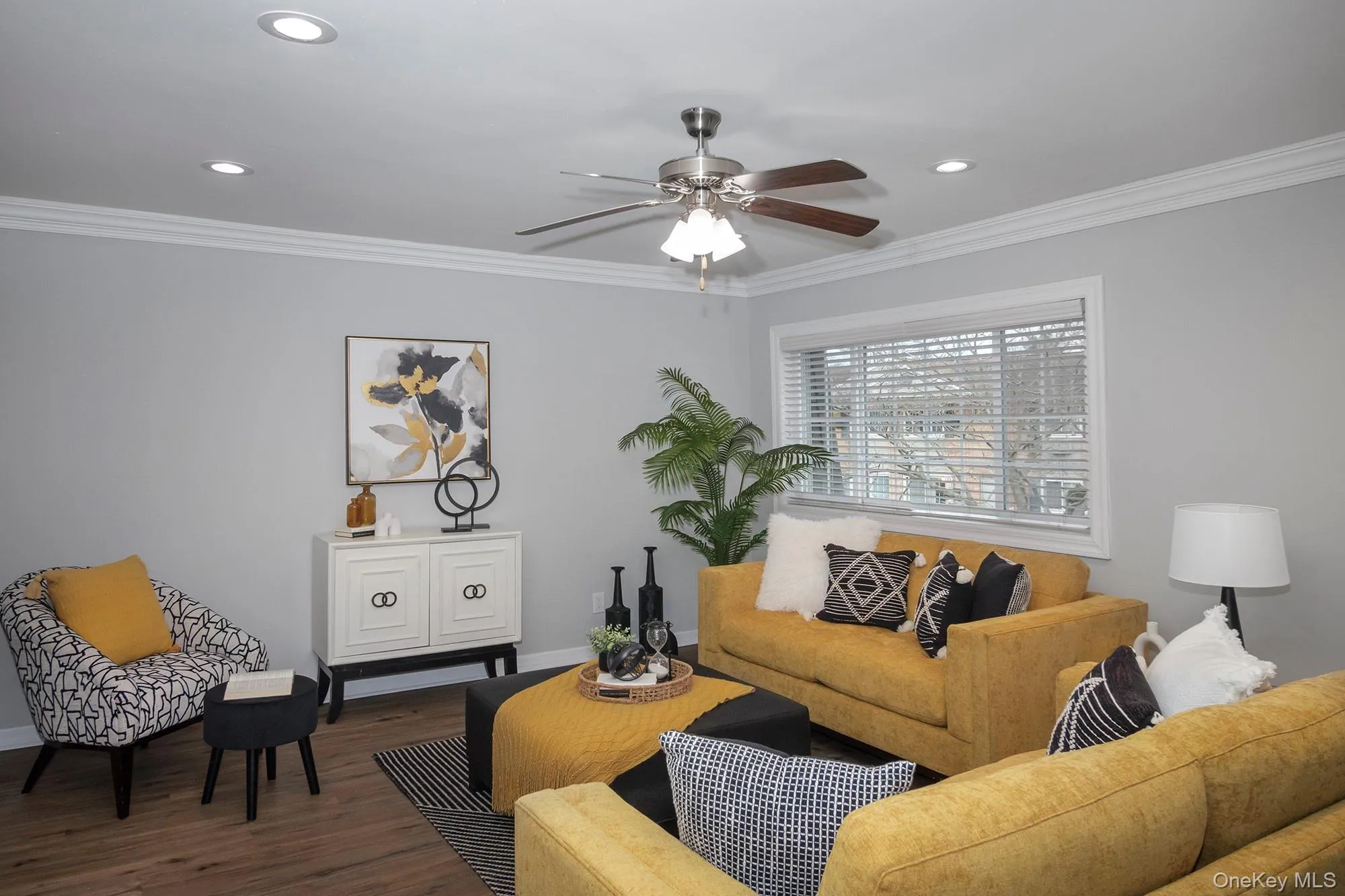 475 Little East Neck Road, Babylon, NY, 1 Bedroom Bedrooms, 4 Rooms Rooms,1 BathroomBathrooms,Residential Lease,For Rent,Little East Neck,0,KEY1017737 475 Little East Neck Road, Babylon, NY, 1 Bedroom Bedrooms, 4 Rooms Rooms,1 BathroomBathrooms,Residential Lease,For Rent,Little East Neck,0,KEY1017737