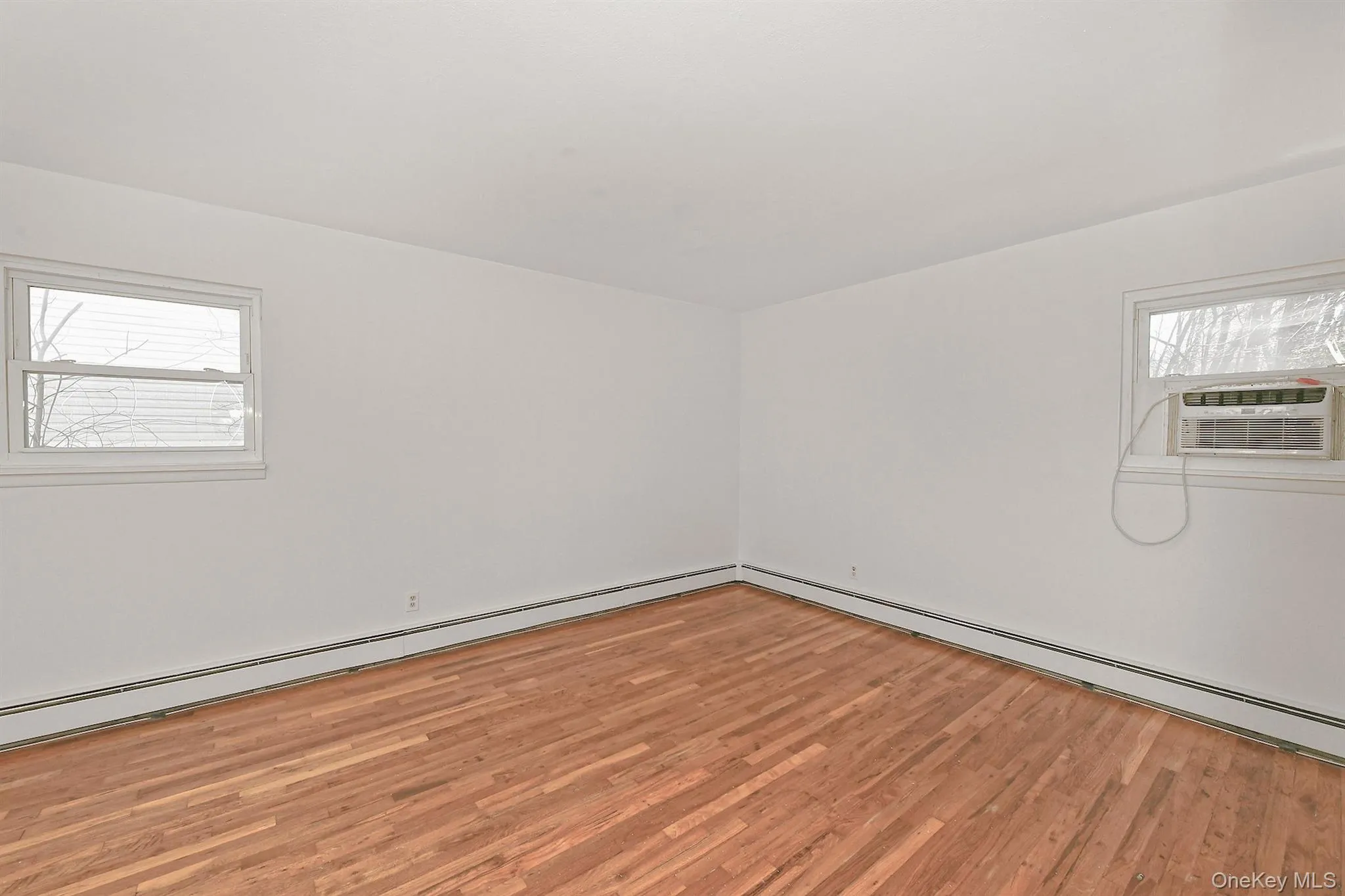 8 Harbor Hill Road, Glen Cove, NY, 3 Bedrooms Bedrooms, 6 Rooms Rooms,1 BathroomBathrooms,Residential Lease,For Rent,Harbor Hill,0,KEY1017739 8 Harbor Hill Road, Glen Cove, NY, 3 Bedrooms Bedrooms, 6 Rooms Rooms,1 BathroomBathrooms,Residential Lease,For Rent,Harbor Hill,0,KEY1017739