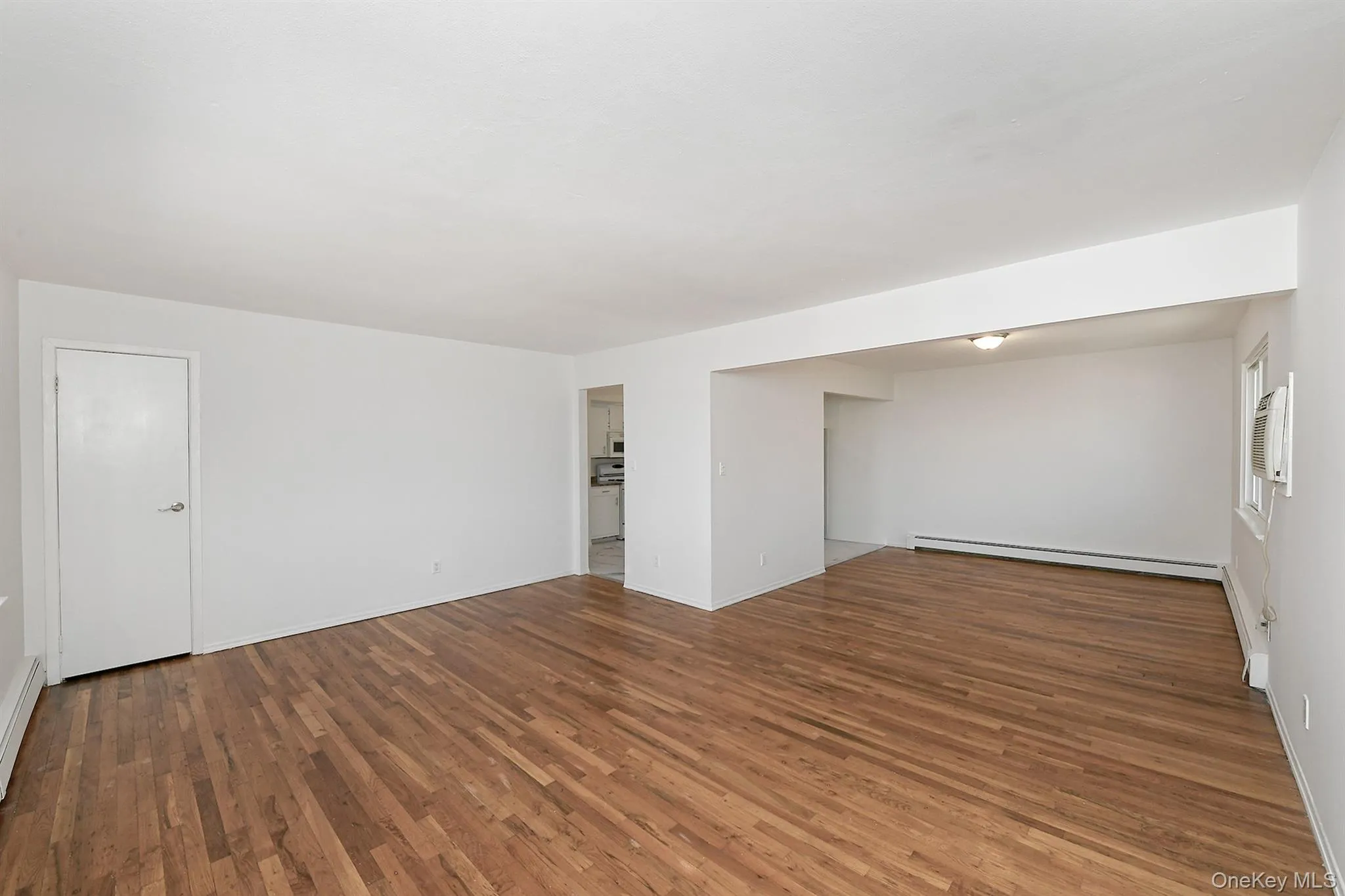 8 Harbor Hill Road, Glen Cove, NY, 3 Bedrooms Bedrooms, 6 Rooms Rooms,1 BathroomBathrooms,Residential Lease,For Rent,Harbor Hill,0,KEY1017739 8 Harbor Hill Road, Glen Cove, NY, 3 Bedrooms Bedrooms, 6 Rooms Rooms,1 BathroomBathrooms,Residential Lease,For Rent,Harbor Hill,0,KEY1017739
