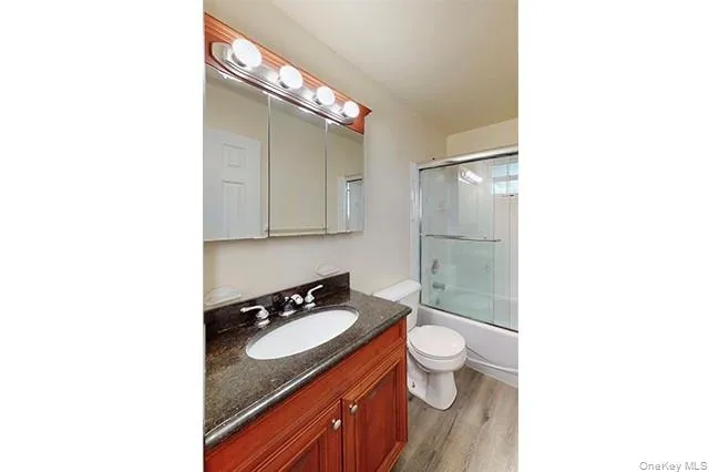 2 Baker Street, Babylon, NY, 1 Bedroom Bedrooms, 4 Rooms Rooms,1 BathroomBathrooms,Residential Lease,For Rent,Baker,0,KEY1017741 2 Baker Street, Babylon, NY, 1 Bedroom Bedrooms, 4 Rooms Rooms,1 BathroomBathrooms,Residential Lease,For Rent,Baker,0,KEY1017741