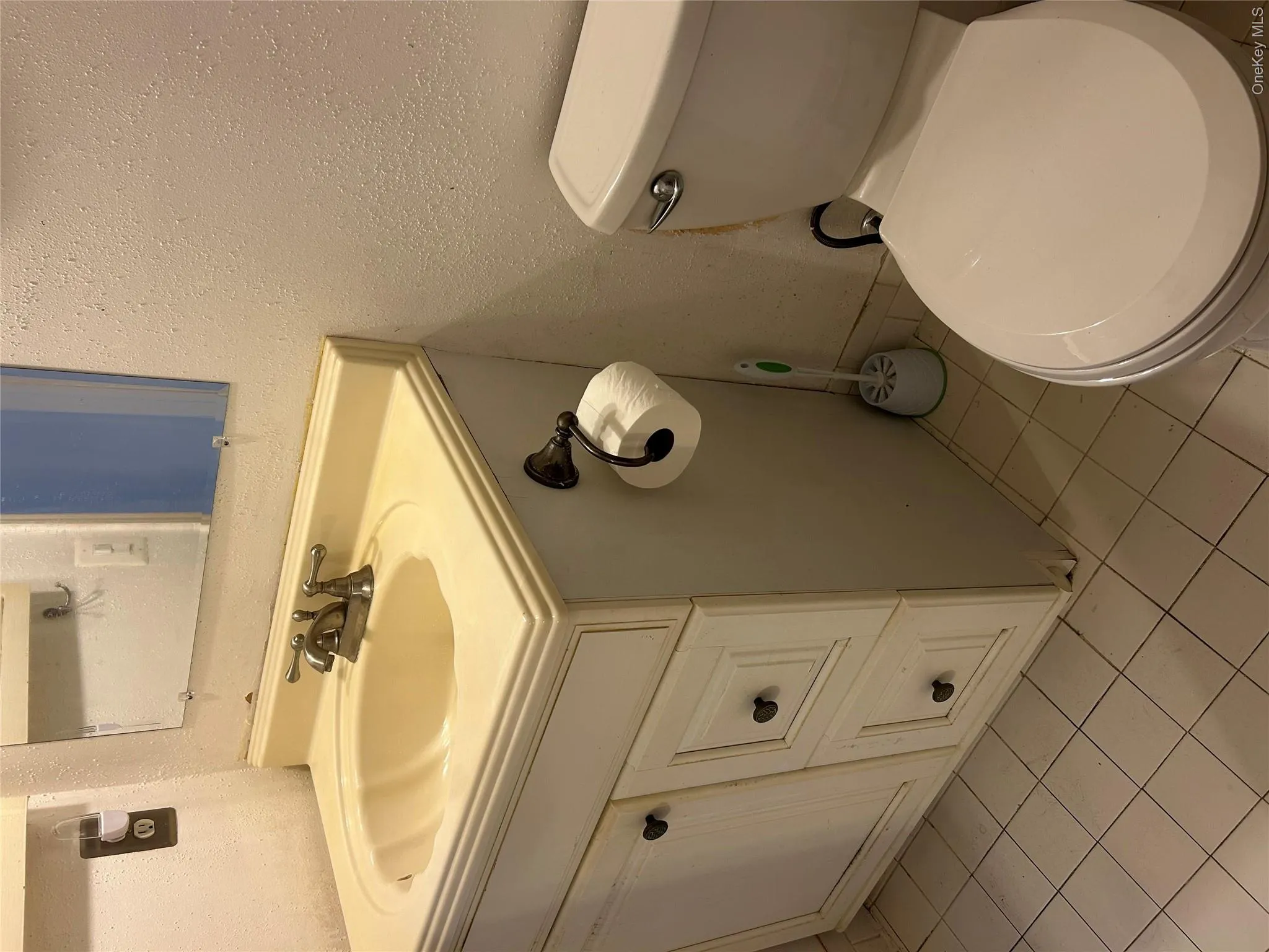 32 Milford Lane, Ramapo, NY, 2 Bedrooms Bedrooms, 5 Rooms Rooms,2 BathroomsBathrooms,Residential,For Rent,Milford,0,1017747 32 Milford Lane, Ramapo, NY, 2 Bedrooms Bedrooms, 5 Rooms Rooms,2 BathroomsBathrooms,Residential,For Rent,Milford,0,1017747
