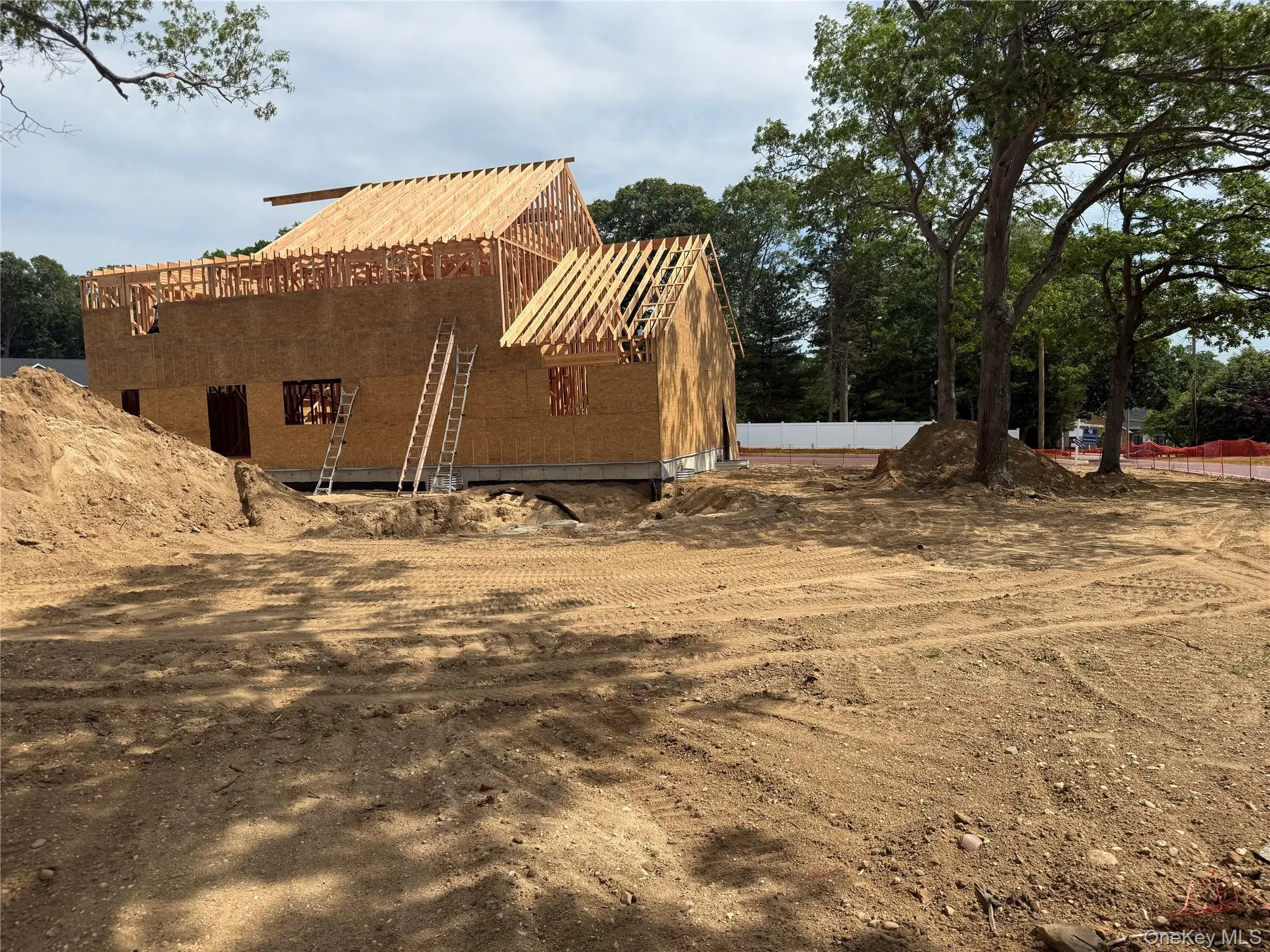 3 lotto Court, Brookhaven, NY, 5 Bedrooms Bedrooms, 10 Rooms Rooms,3 BathroomsBathrooms,Residential,For Rent,lotto,0,KEY1017748 3 lotto Court, Brookhaven, NY, 5 Bedrooms Bedrooms, 10 Rooms Rooms,3 BathroomsBathrooms,Residential,For Rent,lotto,0,KEY1017748