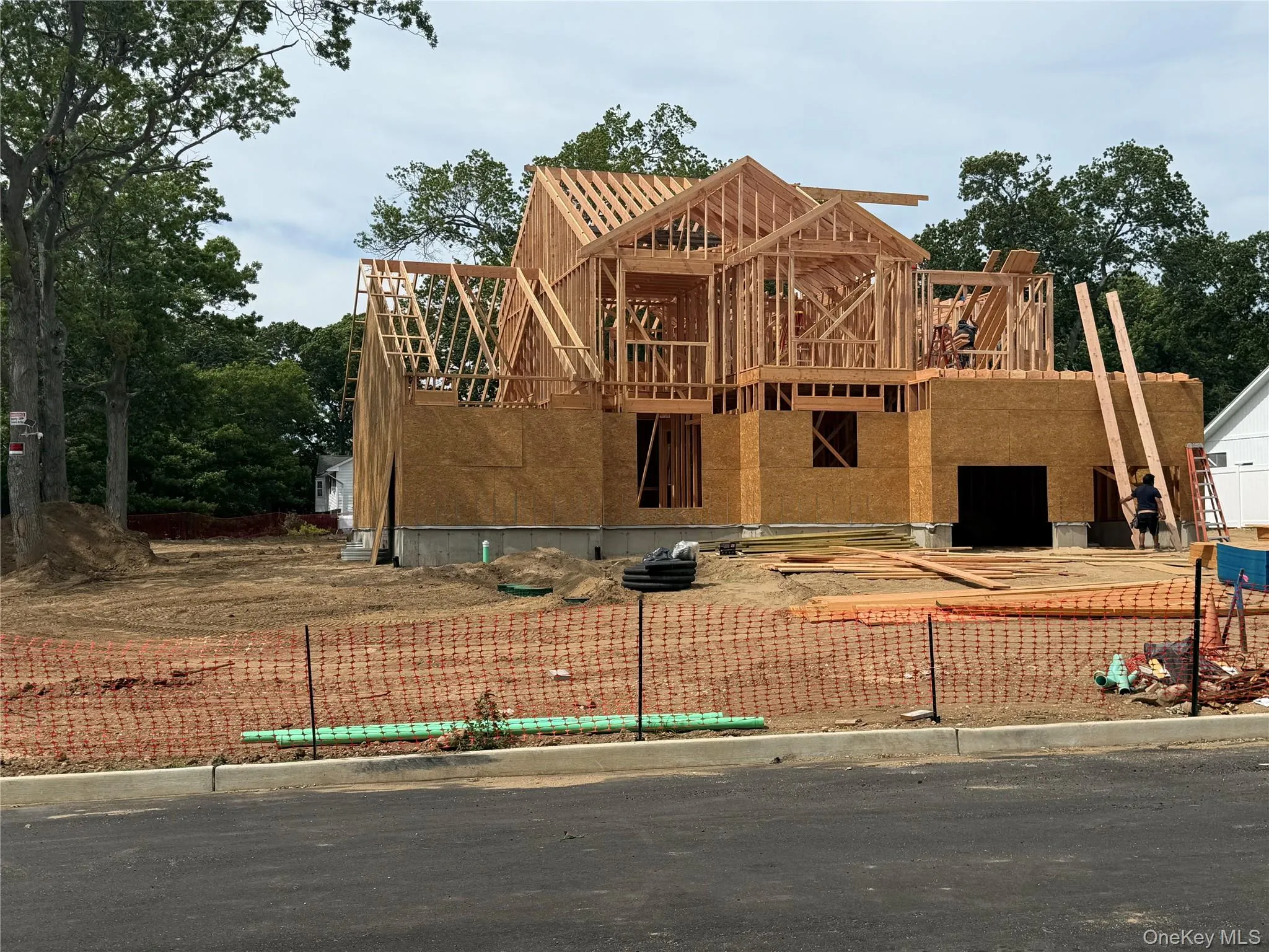 3 lotto Court, Brookhaven, NY, 5 Bedrooms Bedrooms, 10 Rooms Rooms,3 BathroomsBathrooms,Residential,For Rent,lotto,0,KEY1017748 3 lotto Court, Brookhaven, NY, 5 Bedrooms Bedrooms, 10 Rooms Rooms,3 BathroomsBathrooms,Residential,For Rent,lotto,0,KEY1017748
