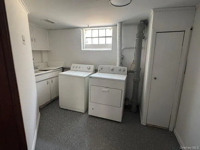 83-19 255th Street, New York, NY, 4 Bedrooms Bedrooms, 6 Rooms Rooms,2 BathroomsBathrooms,Residential Lease,For Rent,255th,0,1017749 83-19 255th Street, New York, NY, 4 Bedrooms Bedrooms, 6 Rooms Rooms,2 BathroomsBathrooms,Residential Lease,For Rent,255th,0,1017749