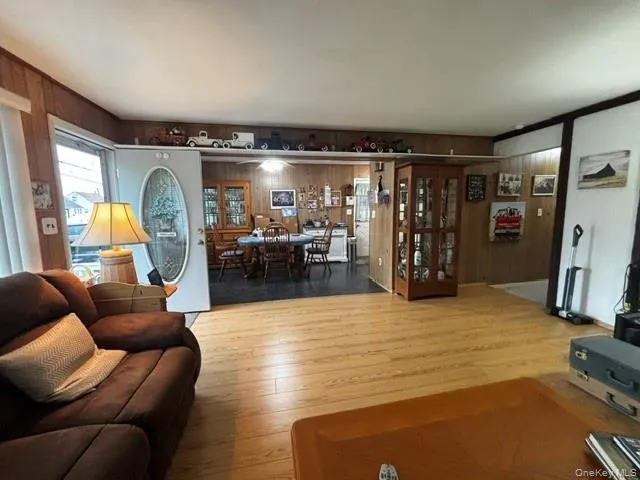 45 Clearwater Road, Babylon, NY, 3 Bedrooms Bedrooms, 8 Rooms Rooms,1 BathroomBathrooms,Residential,For Rent,Clearwater,0,1017755 45 Clearwater Road, Babylon, NY, 3 Bedrooms Bedrooms, 8 Rooms Rooms,1 BathroomBathrooms,Residential,For Rent,Clearwater,0,1017755