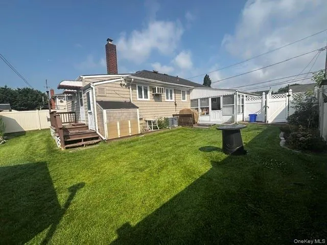 45 Clearwater Road, Babylon, NY, 3 Bedrooms Bedrooms, 8 Rooms Rooms,1 BathroomBathrooms,Residential,For Rent,Clearwater,0,1017755 45 Clearwater Road, Babylon, NY, 3 Bedrooms Bedrooms, 8 Rooms Rooms,1 BathroomBathrooms,Residential,For Rent,Clearwater,0,1017755
