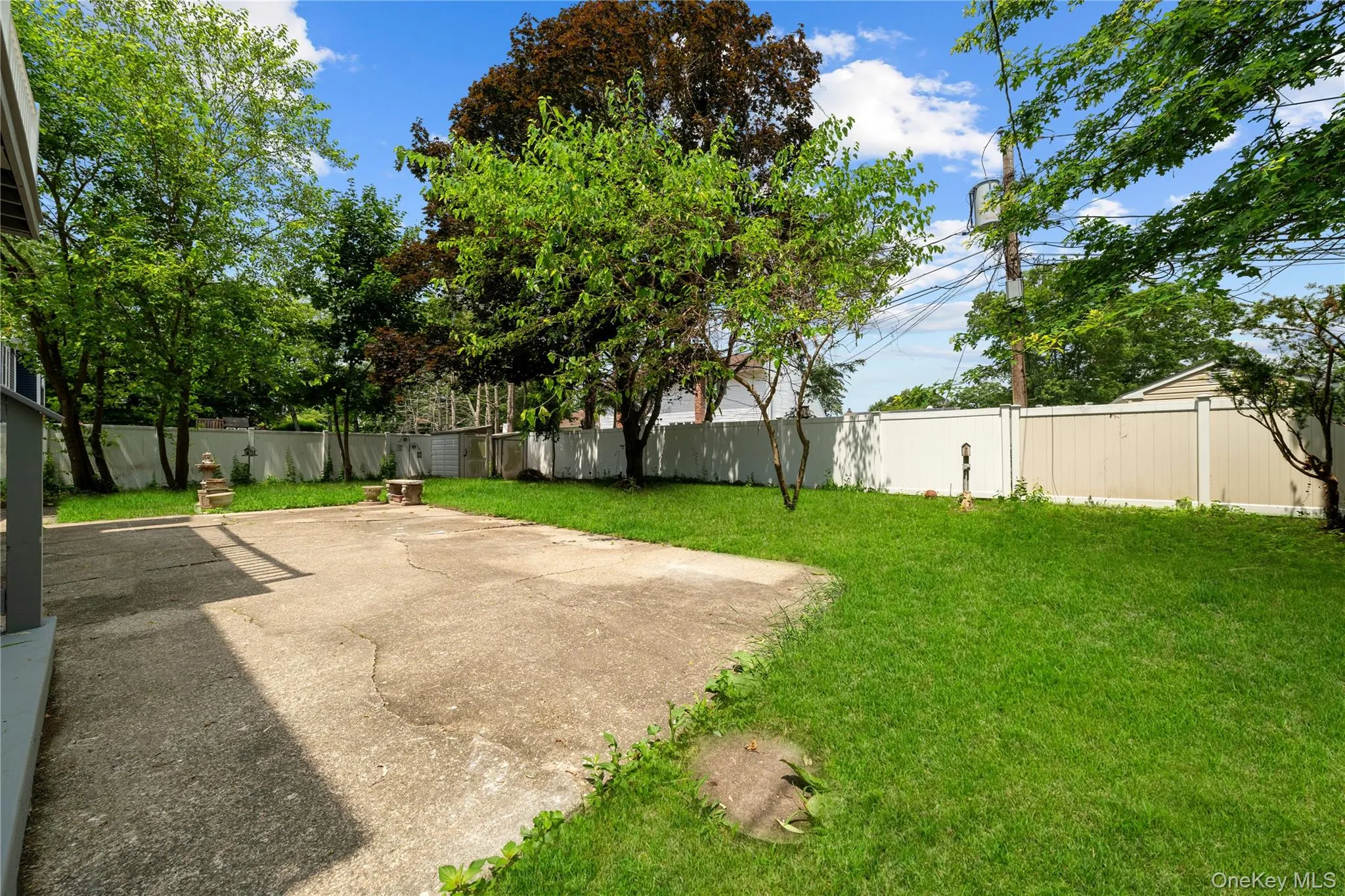 9 4th Street, Smithtown, NY, 6 Bedrooms Bedrooms, 8 Rooms Rooms,3 BathroomsBathrooms,Residential Lease,For Rent,4th,0,KEY1017757 9 4th Street, Smithtown, NY, 6 Bedrooms Bedrooms, 8 Rooms Rooms,3 BathroomsBathrooms,Residential Lease,For Rent,4th,0,KEY1017757
