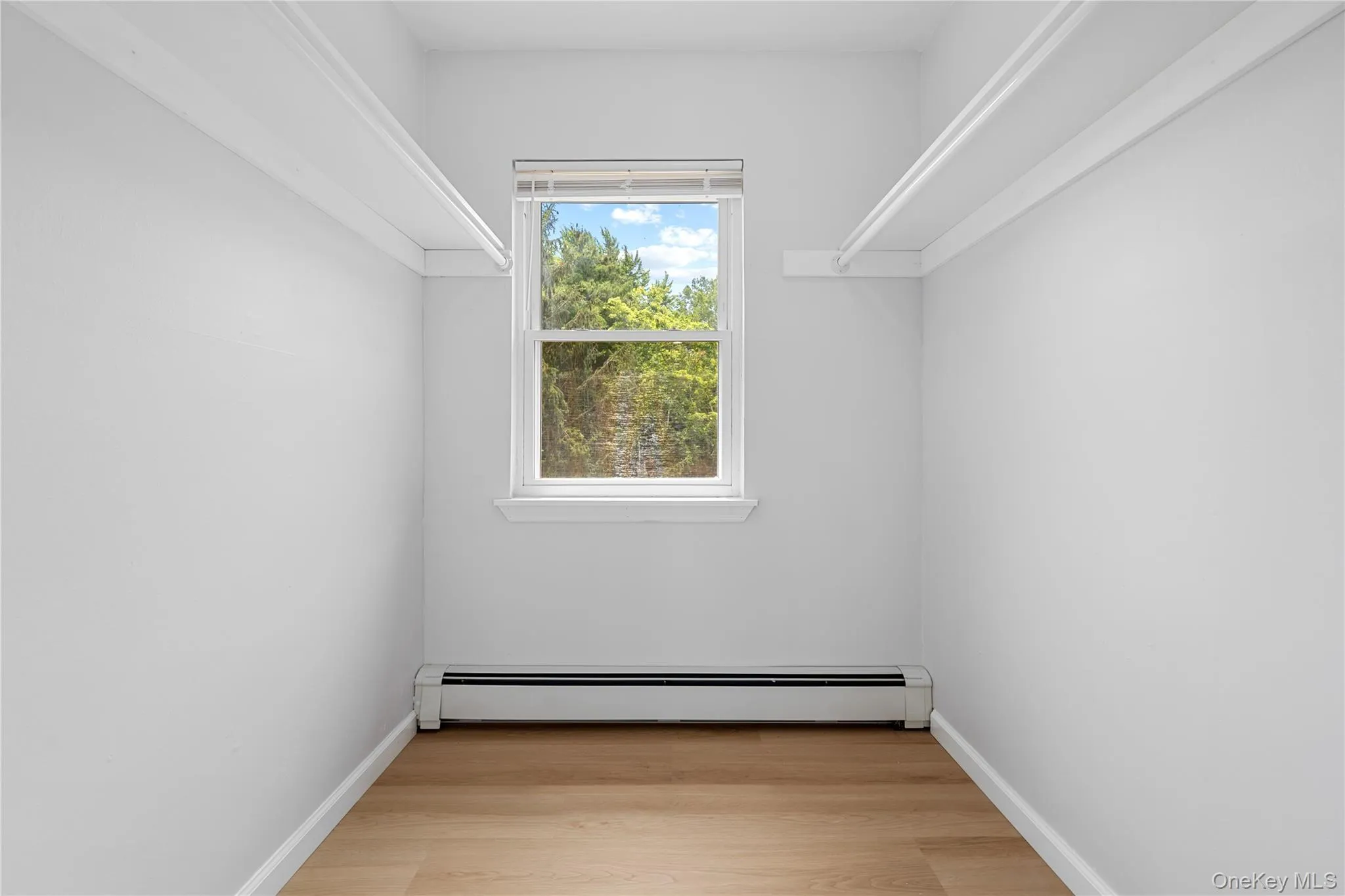9 4th Street, Smithtown, NY, 6 Bedrooms Bedrooms, 8 Rooms Rooms,3 BathroomsBathrooms,Residential Lease,For Rent,4th,0,KEY1017757 9 4th Street, Smithtown, NY, 6 Bedrooms Bedrooms, 8 Rooms Rooms,3 BathroomsBathrooms,Residential Lease,For Rent,4th,0,KEY1017757