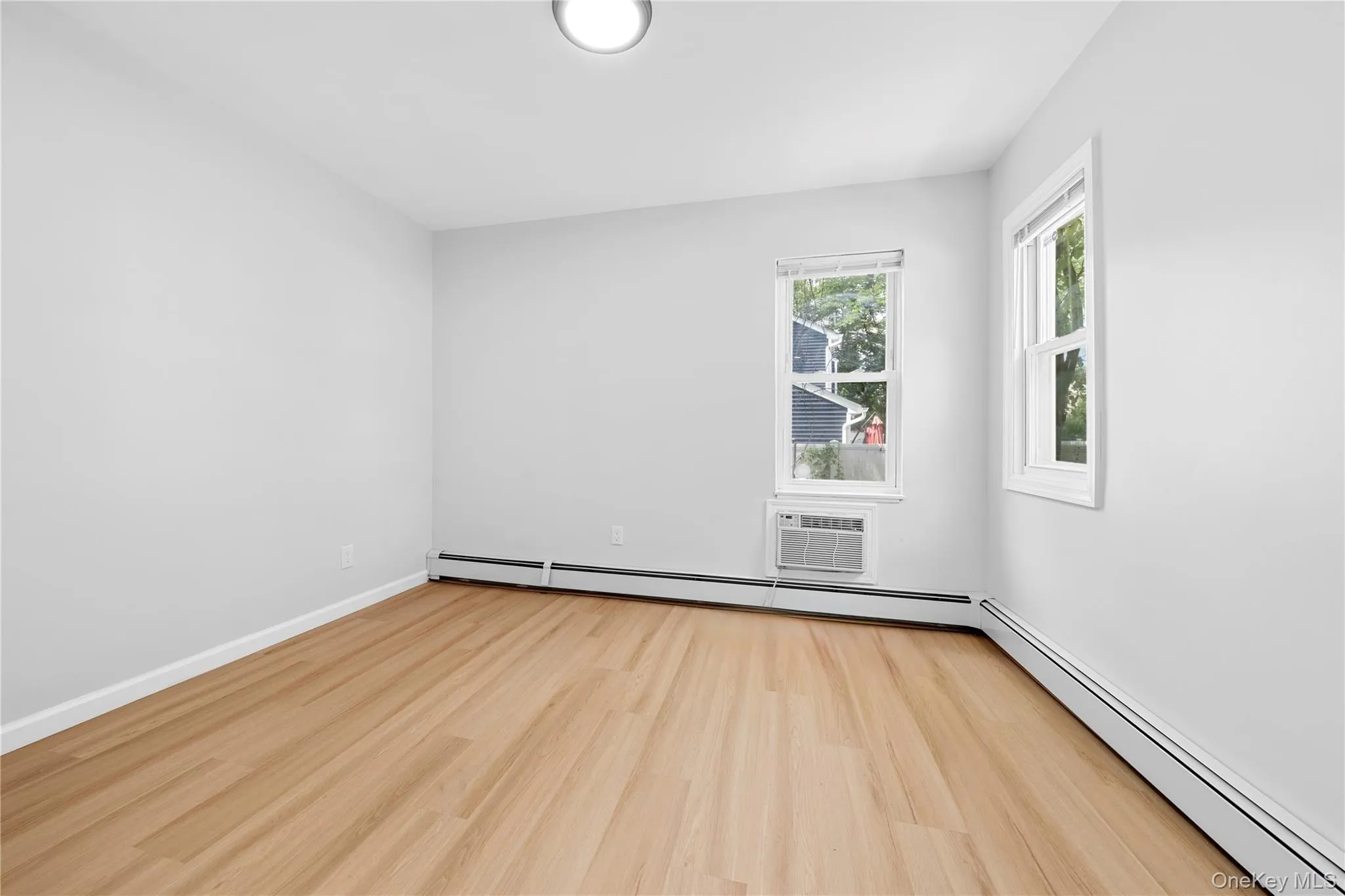9 4th Street, Smithtown, NY, 6 Bedrooms Bedrooms, 8 Rooms Rooms,3 BathroomsBathrooms,Residential Lease,For Rent,4th,0,KEY1017757 9 4th Street, Smithtown, NY, 6 Bedrooms Bedrooms, 8 Rooms Rooms,3 BathroomsBathrooms,Residential Lease,For Rent,4th,0,KEY1017757