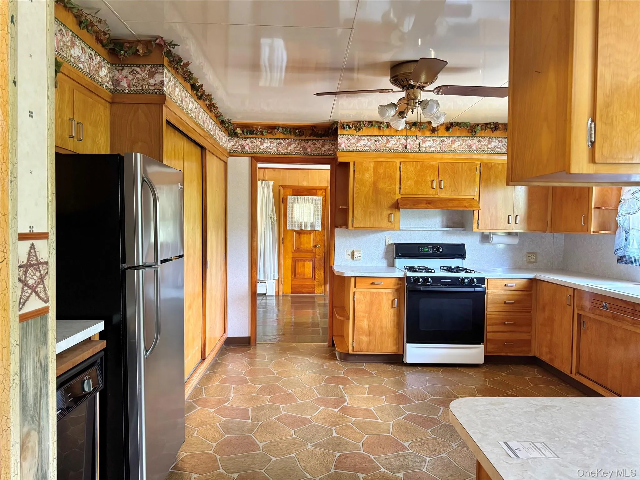 4492 Route 32, Catskill, NY, 3 Bedrooms Bedrooms, 14 Rooms Rooms,3 BathroomsBathrooms,Residential,For Rent,Route 32,0,KEY1017765 4492 Route 32, Catskill, NY, 3 Bedrooms Bedrooms, 14 Rooms Rooms,3 BathroomsBathrooms,Residential,For Rent,Route 32,0,KEY1017765