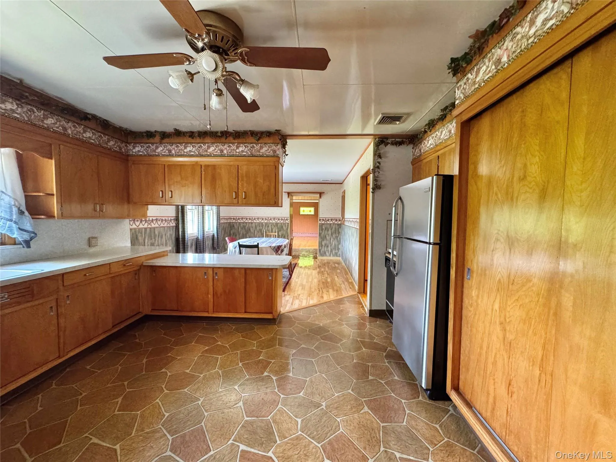 4492 Route 32, Catskill, NY, 3 Bedrooms Bedrooms, 14 Rooms Rooms,3 BathroomsBathrooms,Residential,For Rent,Route 32,0,KEY1017765 4492 Route 32, Catskill, NY, 3 Bedrooms Bedrooms, 14 Rooms Rooms,3 BathroomsBathrooms,Residential,For Rent,Route 32,0,KEY1017765