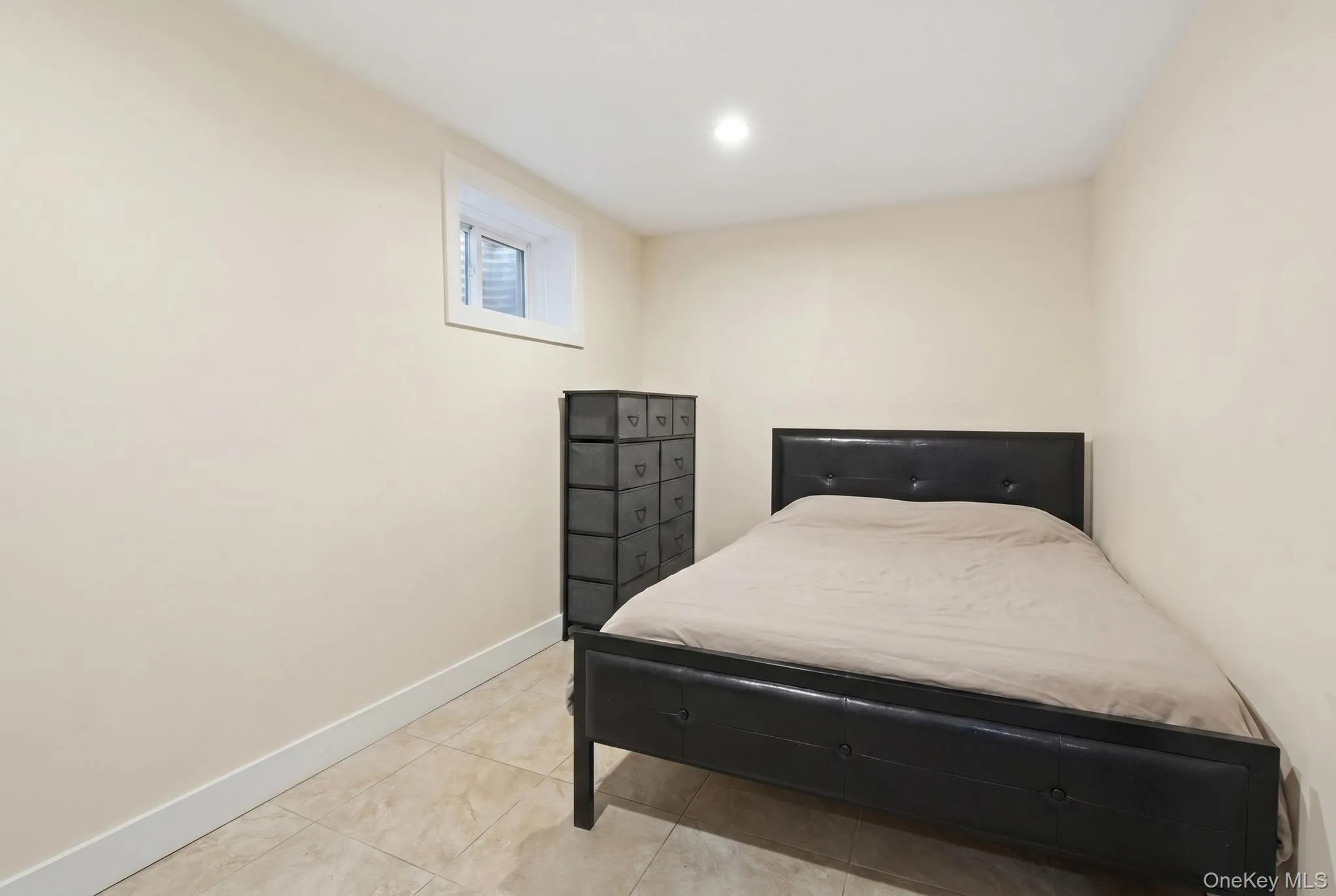 111-35 166th Street, New York, NY, 3 Bedrooms Bedrooms, 9 Rooms Rooms,3 BathroomsBathrooms,Residential,For Rent,166th,0,KEY1017767 111-35 166th Street, New York, NY, 3 Bedrooms Bedrooms, 9 Rooms Rooms,3 BathroomsBathrooms,Residential,For Rent,166th,0,KEY1017767