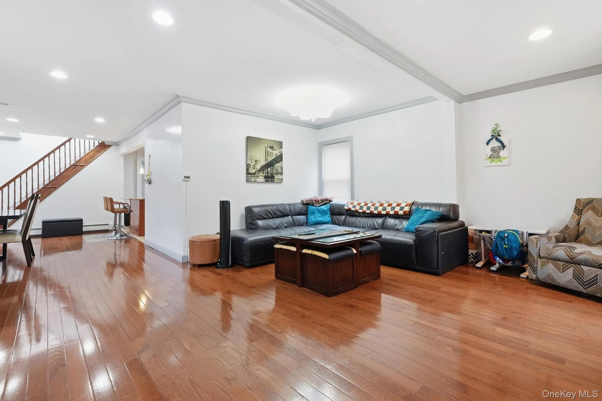 111-35 166th Street, New York, NY, 3 Bedrooms Bedrooms, 9 Rooms Rooms,3 BathroomsBathrooms,Residential,For Rent,166th,0,KEY1017767 111-35 166th Street, New York, NY, 3 Bedrooms Bedrooms, 9 Rooms Rooms,3 BathroomsBathrooms,Residential,For Rent,166th,0,KEY1017767