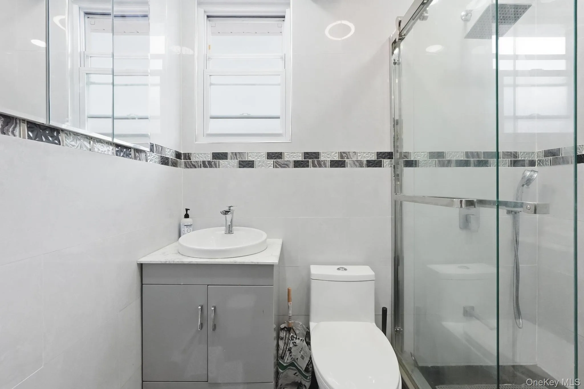 111-35 166th Street, New York, NY, 3 Bedrooms Bedrooms, 9 Rooms Rooms,3 BathroomsBathrooms,Residential,For Rent,166th,0,KEY1017767 111-35 166th Street, New York, NY, 3 Bedrooms Bedrooms, 9 Rooms Rooms,3 BathroomsBathrooms,Residential,For Rent,166th,0,KEY1017767