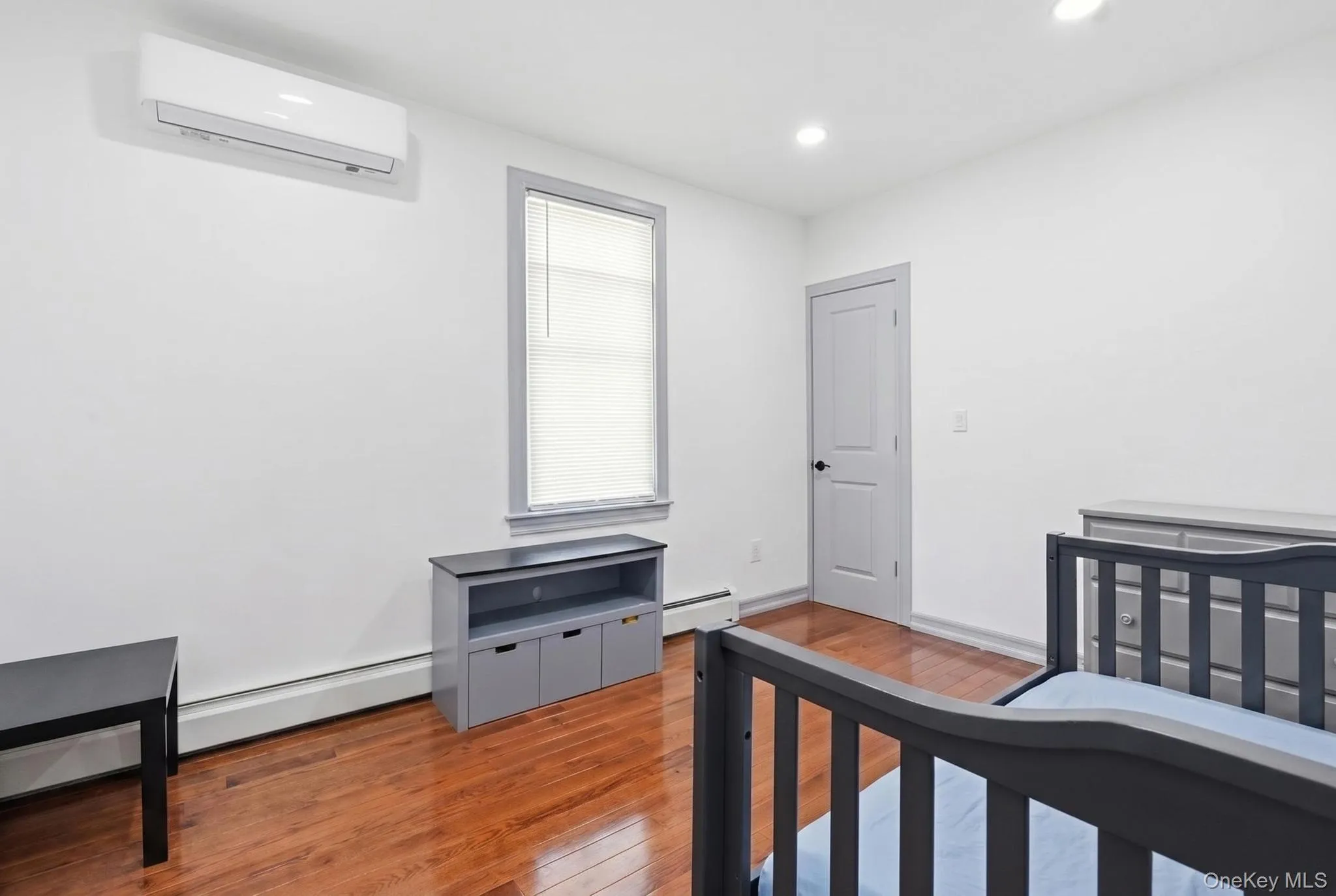 111-35 166th Street, New York, NY, 3 Bedrooms Bedrooms, 9 Rooms Rooms,3 BathroomsBathrooms,Residential,For Rent,166th,0,KEY1017767 111-35 166th Street, New York, NY, 3 Bedrooms Bedrooms, 9 Rooms Rooms,3 BathroomsBathrooms,Residential,For Rent,166th,0,KEY1017767