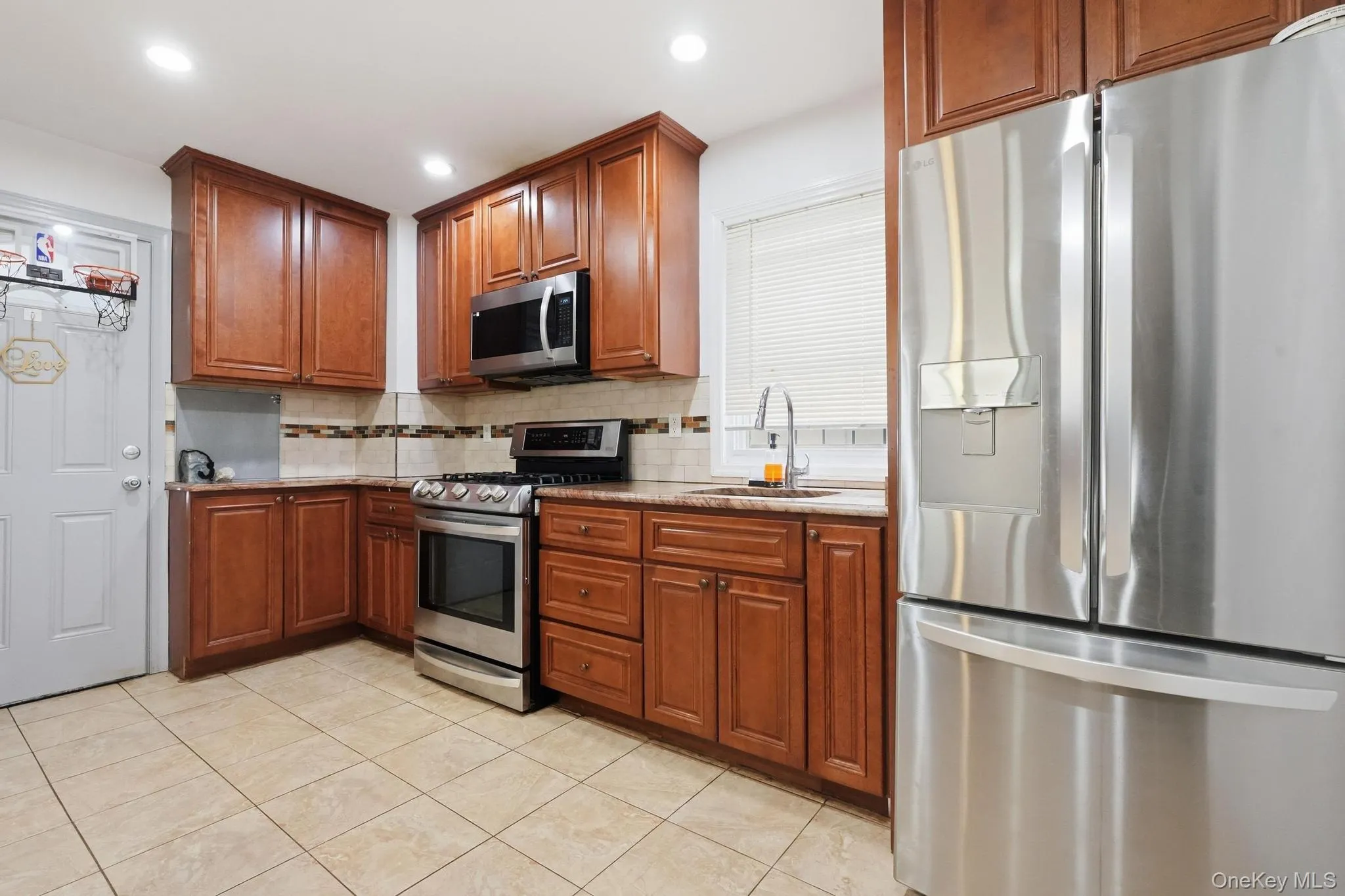 111-35 166th Street, New York, NY, 3 Bedrooms Bedrooms, 9 Rooms Rooms,3 BathroomsBathrooms,Residential,For Rent,166th,0,KEY1017767 111-35 166th Street, New York, NY, 3 Bedrooms Bedrooms, 9 Rooms Rooms,3 BathroomsBathrooms,Residential,For Rent,166th,0,KEY1017767