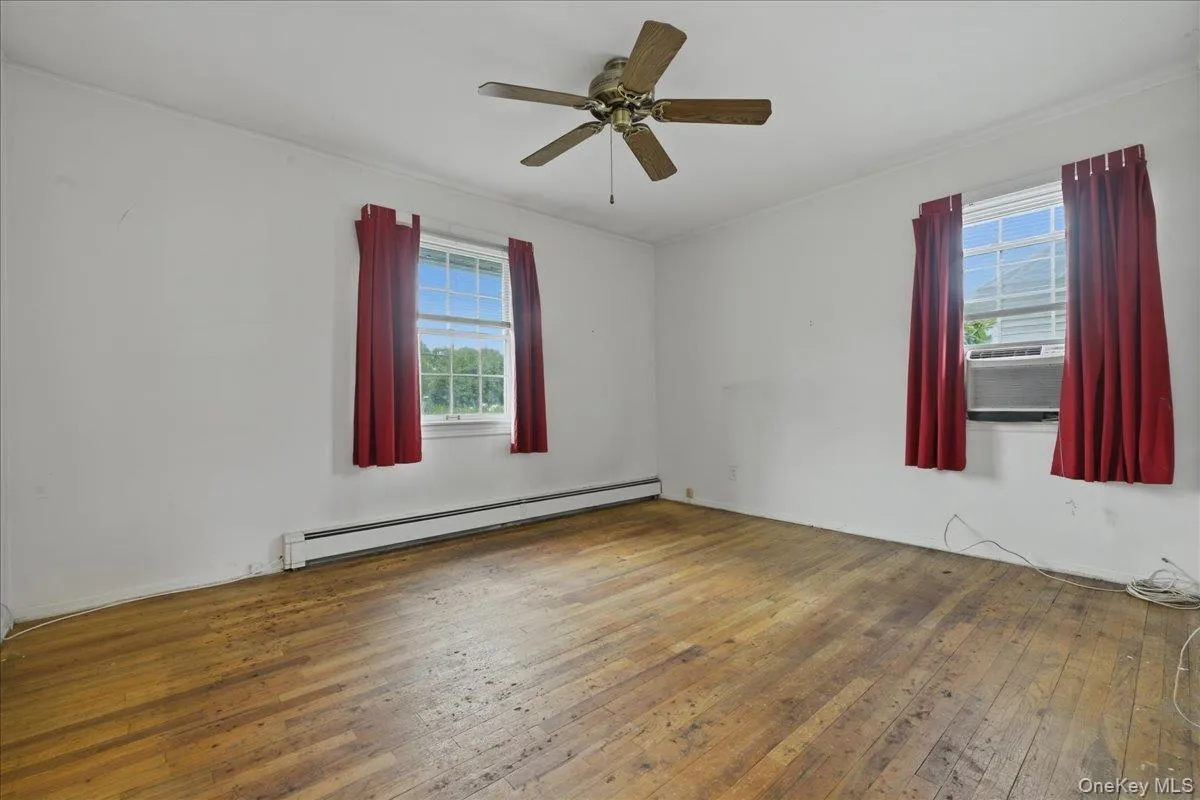 207 Sullivan Avenue, Oyster Bay, NY, 4 Bedrooms Bedrooms, 7 Rooms Rooms,2 BathroomsBathrooms,Residential,For Rent,Sullivan,0,KEY1017770 207 Sullivan Avenue, Oyster Bay, NY, 4 Bedrooms Bedrooms, 7 Rooms Rooms,2 BathroomsBathrooms,Residential,For Rent,Sullivan,0,KEY1017770