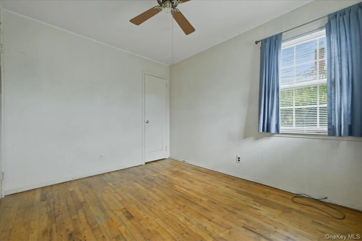207 Sullivan Avenue, Oyster Bay, NY, 4 Bedrooms Bedrooms, 7 Rooms Rooms,2 BathroomsBathrooms,Residential,For Rent,Sullivan,0,KEY1017770 207 Sullivan Avenue, Oyster Bay, NY, 4 Bedrooms Bedrooms, 7 Rooms Rooms,2 BathroomsBathrooms,Residential,For Rent,Sullivan,0,KEY1017770