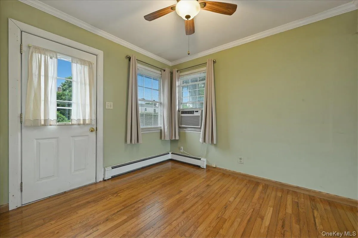 207 Sullivan Avenue, Oyster Bay, NY, 4 Bedrooms Bedrooms, 7 Rooms Rooms,2 BathroomsBathrooms,Residential,For Rent,Sullivan,0,KEY1017770 207 Sullivan Avenue, Oyster Bay, NY, 4 Bedrooms Bedrooms, 7 Rooms Rooms,2 BathroomsBathrooms,Residential,For Rent,Sullivan,0,KEY1017770