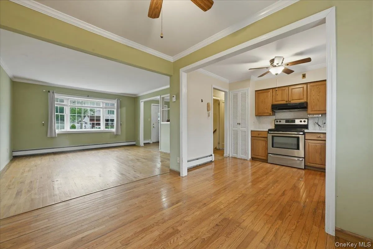 207 Sullivan Avenue, Oyster Bay, NY, 4 Bedrooms Bedrooms, 7 Rooms Rooms,2 BathroomsBathrooms,Residential,For Rent,Sullivan,0,KEY1017770 207 Sullivan Avenue, Oyster Bay, NY, 4 Bedrooms Bedrooms, 7 Rooms Rooms,2 BathroomsBathrooms,Residential,For Rent,Sullivan,0,KEY1017770