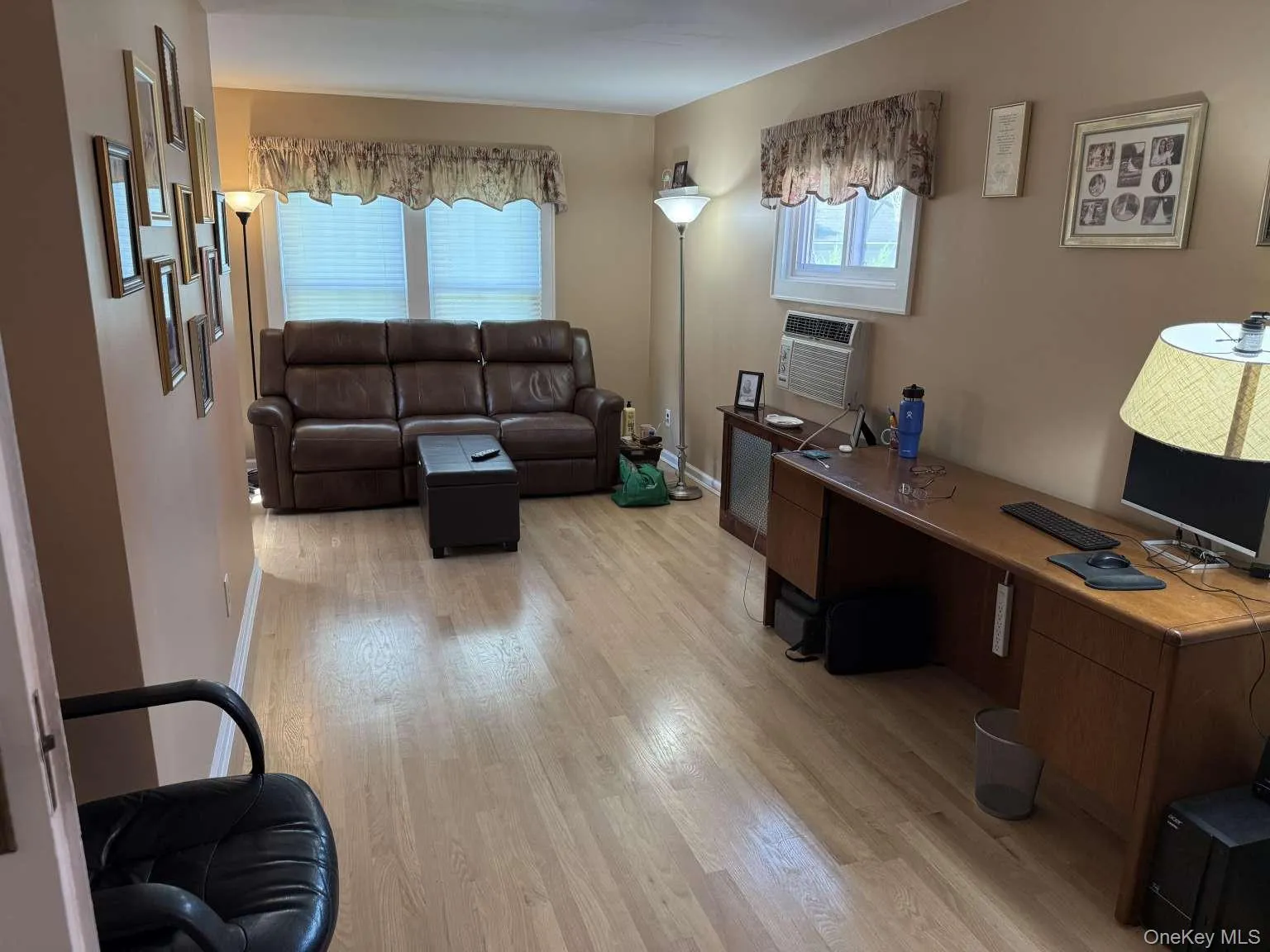 145 Raymond Street, Hempstead, NY, 3 Bedrooms Bedrooms, 11 Rooms Rooms,2 BathroomsBathrooms,Residential,For Rent,Raymond,0,KEY1017780 145 Raymond Street, Hempstead, NY, 3 Bedrooms Bedrooms, 11 Rooms Rooms,2 BathroomsBathrooms,Residential,For Rent,Raymond,0,KEY1017780