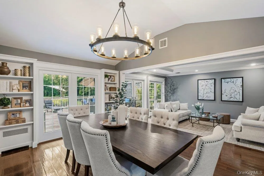 6 Colonial Gate, Oyster Bay, NY, 4 Bedrooms Bedrooms, 10 Rooms Rooms,3 BathroomsBathrooms,Residential,For Rent,Colonial Gate,0,KEY1017782 6 Colonial Gate, Oyster Bay, NY, 4 Bedrooms Bedrooms, 10 Rooms Rooms,3 BathroomsBathrooms,Residential,For Rent,Colonial Gate,0,KEY1017782
