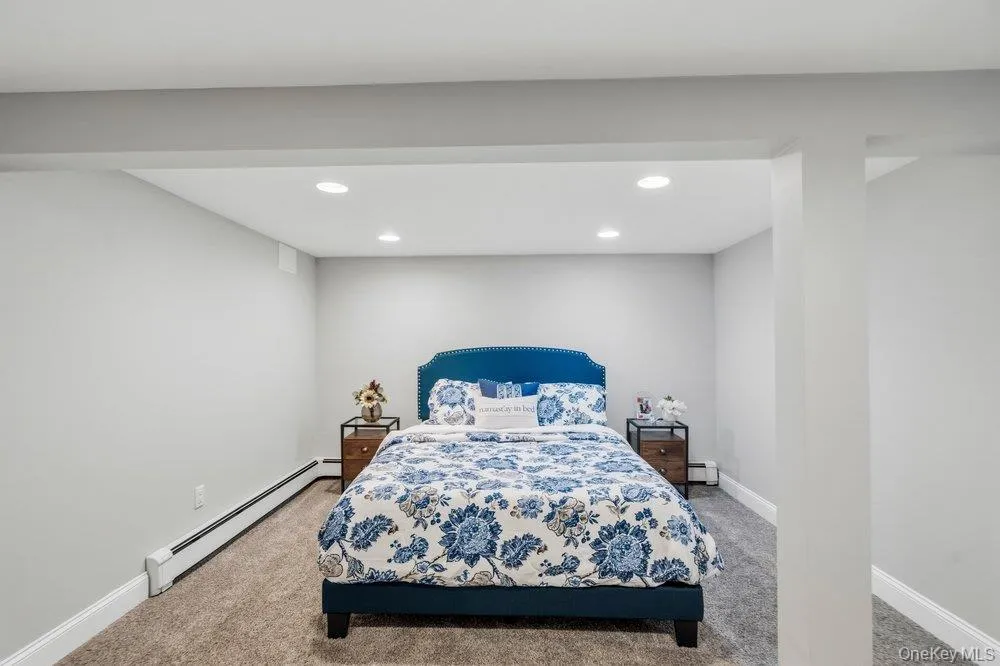 6 Colonial Gate, Oyster Bay, NY, 4 Bedrooms Bedrooms, 10 Rooms Rooms,3 BathroomsBathrooms,Residential,For Rent,Colonial Gate,0,KEY1017782 6 Colonial Gate, Oyster Bay, NY, 4 Bedrooms Bedrooms, 10 Rooms Rooms,3 BathroomsBathrooms,Residential,For Rent,Colonial Gate,0,KEY1017782