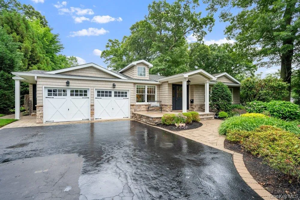6 Colonial Gate, Oyster Bay, NY, 4 Bedrooms Bedrooms, 10 Rooms Rooms,3 BathroomsBathrooms,Residential,For Rent,Colonial Gate,0,KEY1017782 6 Colonial Gate, Oyster Bay, NY, 4 Bedrooms Bedrooms, 10 Rooms Rooms,3 BathroomsBathrooms,Residential,For Rent,Colonial Gate,0,KEY1017782