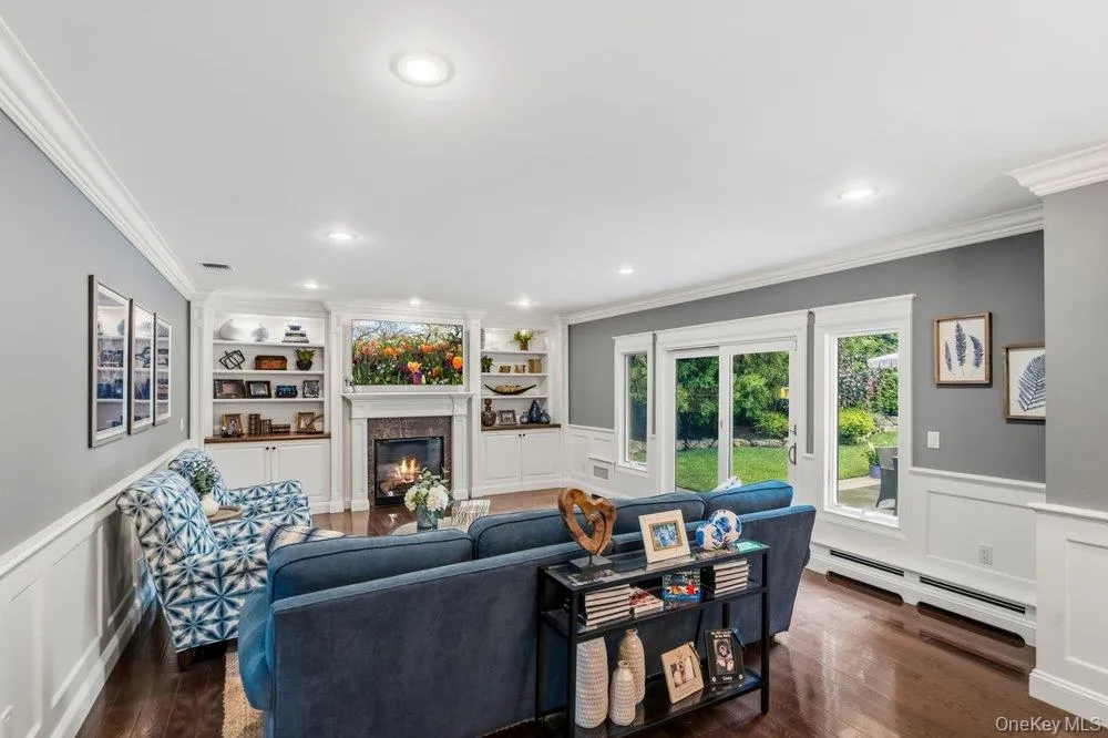 6 Colonial Gate, Oyster Bay, NY, 4 Bedrooms Bedrooms, 10 Rooms Rooms,3 BathroomsBathrooms,Residential,For Rent,Colonial Gate,0,KEY1017782 6 Colonial Gate, Oyster Bay, NY, 4 Bedrooms Bedrooms, 10 Rooms Rooms,3 BathroomsBathrooms,Residential,For Rent,Colonial Gate,0,KEY1017782