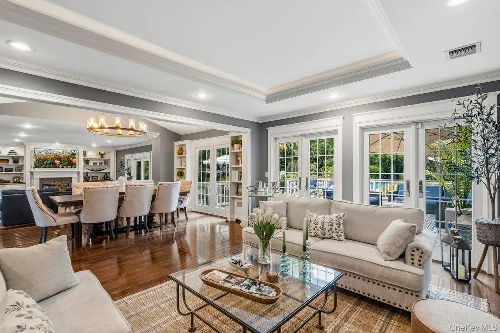 6 Colonial Gate, Oyster Bay, NY, 4 Bedrooms Bedrooms, 10 Rooms Rooms,3 BathroomsBathrooms,Residential,For Rent,Colonial Gate,0,KEY1017782 6 Colonial Gate, Oyster Bay, NY, 4 Bedrooms Bedrooms, 10 Rooms Rooms,3 BathroomsBathrooms,Residential,For Rent,Colonial Gate,0,KEY1017782