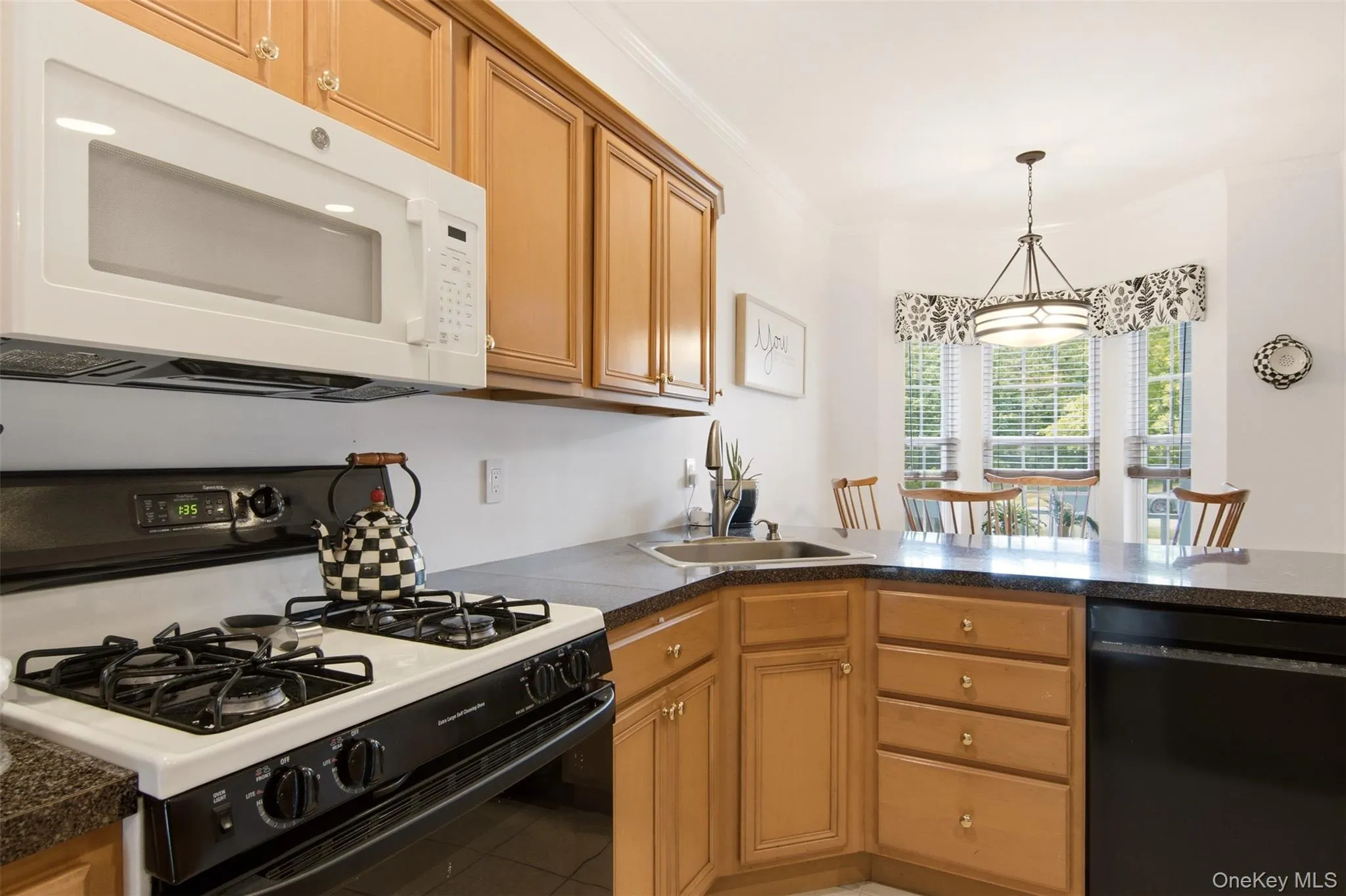 31 Willow Wood Drive, Brookhaven, NY, 2 Bedrooms Bedrooms, 6 Rooms Rooms,2 BathroomsBathrooms,Residential,For Rent,Willow Wood,0,KEY1017783 31 Willow Wood Drive, Brookhaven, NY, 2 Bedrooms Bedrooms, 6 Rooms Rooms,2 BathroomsBathrooms,Residential,For Rent,Willow Wood,0,KEY1017783