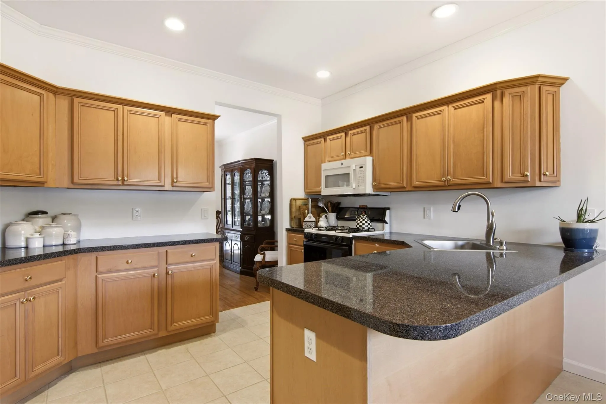 31 Willow Wood Drive, Brookhaven, NY, 2 Bedrooms Bedrooms, 6 Rooms Rooms,2 BathroomsBathrooms,Residential,For Rent,Willow Wood,0,KEY1017783 31 Willow Wood Drive, Brookhaven, NY, 2 Bedrooms Bedrooms, 6 Rooms Rooms,2 BathroomsBathrooms,Residential,For Rent,Willow Wood,0,KEY1017783