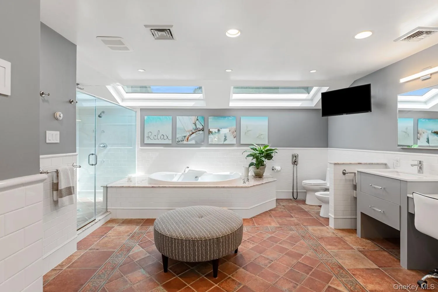 15 Harbour Point Drive, Huntington, NY, 3 Bedrooms Bedrooms, 16 Rooms Rooms,4 BathroomsBathrooms,Residential,For Rent,Harbour Point,0,KEY1017787 15 Harbour Point Drive, Huntington, NY, 3 Bedrooms Bedrooms, 16 Rooms Rooms,4 BathroomsBathrooms,Residential,For Rent,Harbour Point,0,KEY1017787