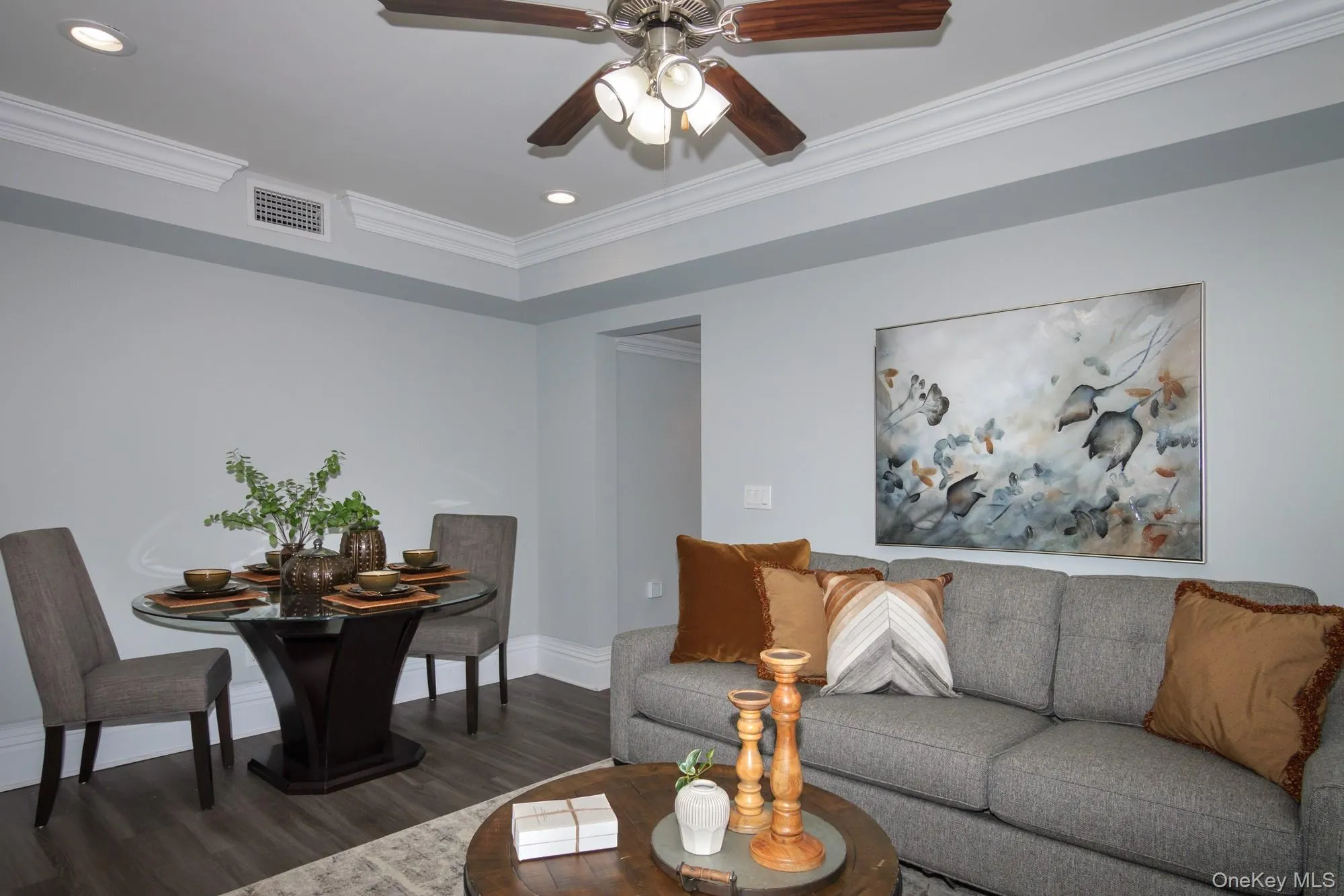 78 South Clinton Avenue, Islip, NY, 2 Bedrooms Bedrooms, 5 Rooms Rooms,1 BathroomBathrooms,Residential Lease,For Rent,South Clinton,0,KEY1017789 78 South Clinton Avenue, Islip, NY, 2 Bedrooms Bedrooms, 5 Rooms Rooms,1 BathroomBathrooms,Residential Lease,For Rent,South Clinton,0,KEY1017789
