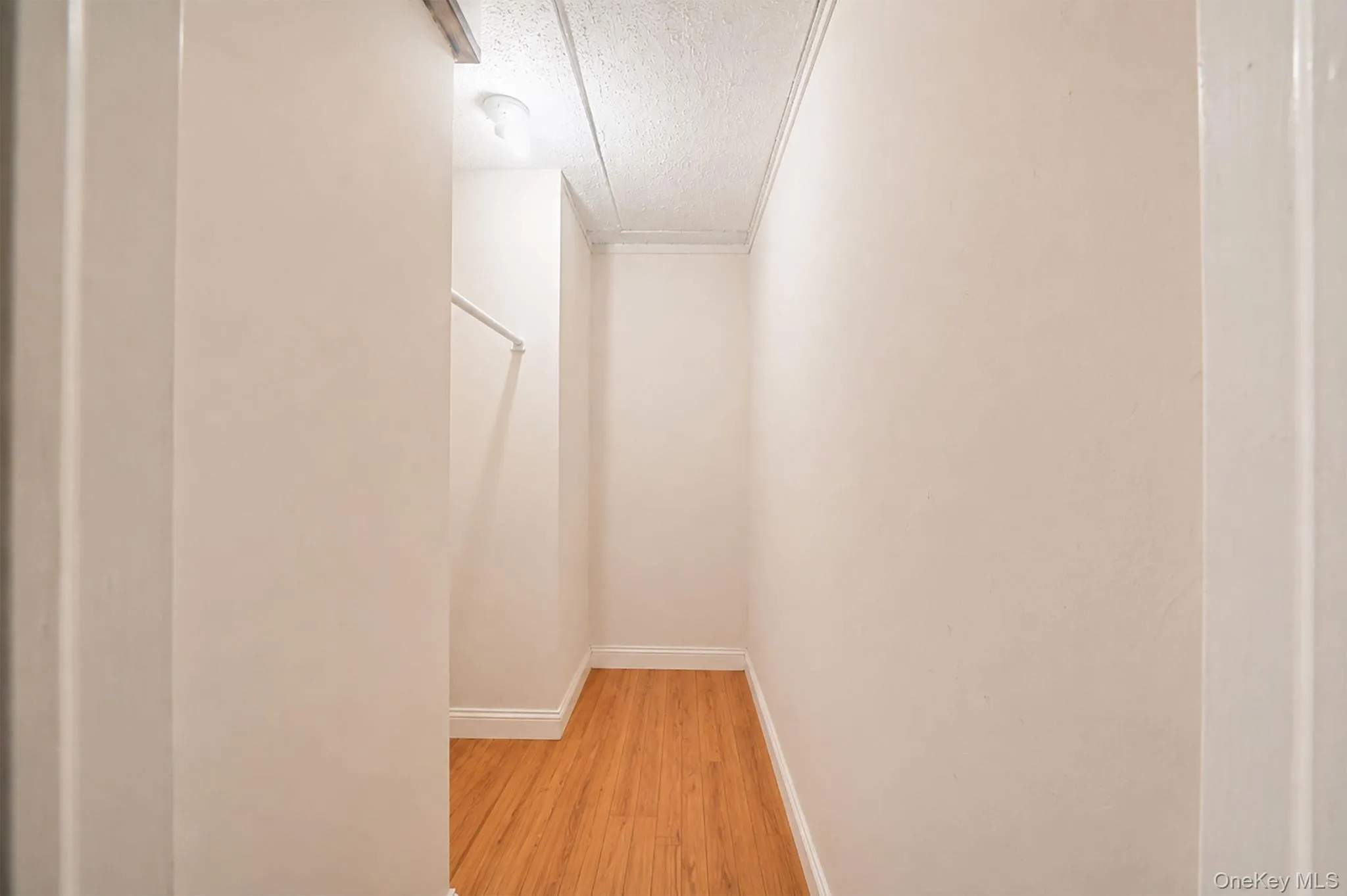 577 Blue Ridge Drive, Brookhaven, NY, 3 Bedrooms Bedrooms, 8 Rooms Rooms,1 BathroomBathrooms,Residential,For Rent,Blue Ridge,0,KEY1017791 577 Blue Ridge Drive, Brookhaven, NY, 3 Bedrooms Bedrooms, 8 Rooms Rooms,1 BathroomBathrooms,Residential,For Rent,Blue Ridge,0,KEY1017791