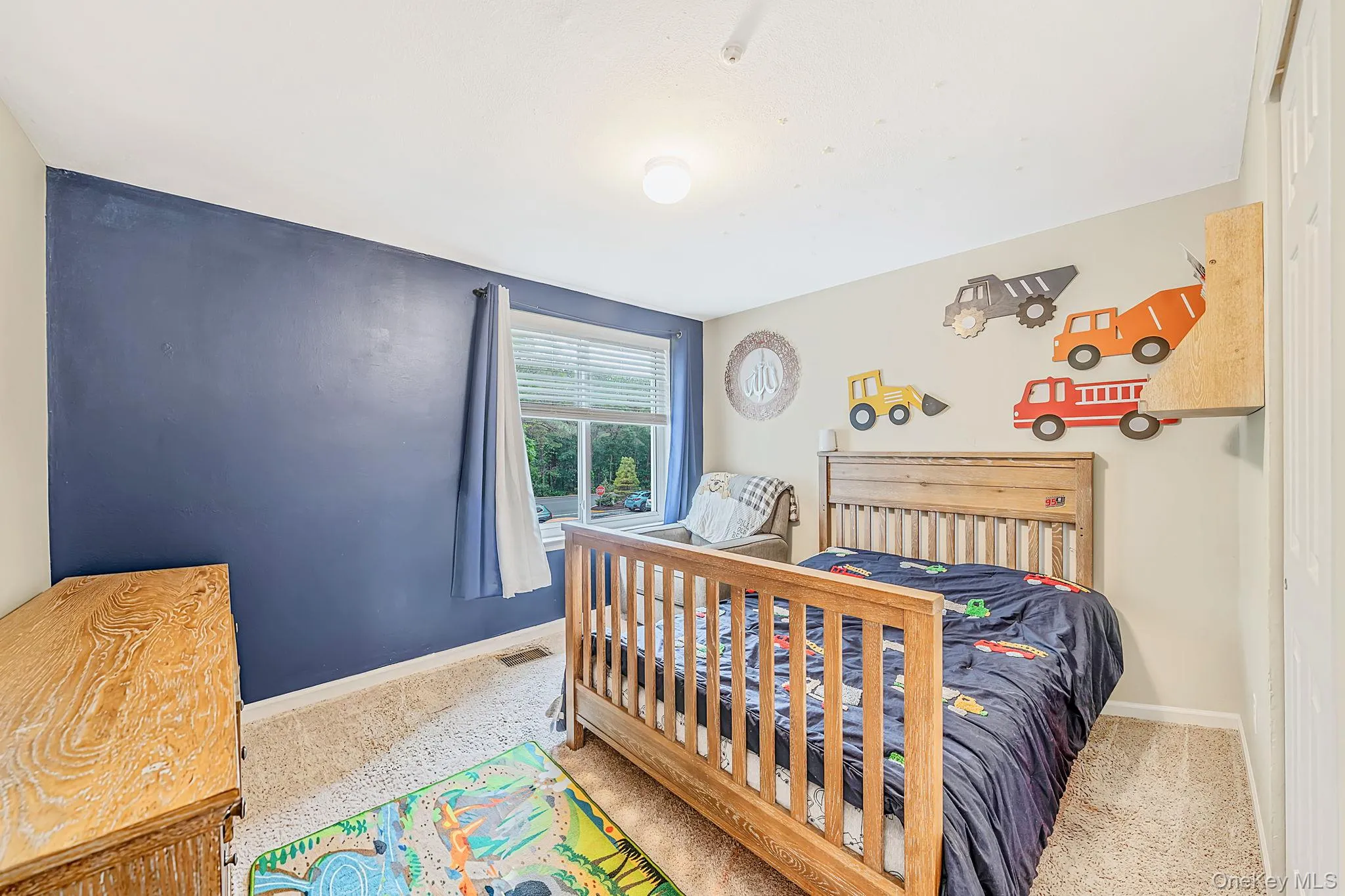 577 Blue Ridge Drive, Brookhaven, NY, 3 Bedrooms Bedrooms, 8 Rooms Rooms,1 BathroomBathrooms,Residential,For Rent,Blue Ridge,0,KEY1017791 577 Blue Ridge Drive, Brookhaven, NY, 3 Bedrooms Bedrooms, 8 Rooms Rooms,1 BathroomBathrooms,Residential,For Rent,Blue Ridge,0,KEY1017791